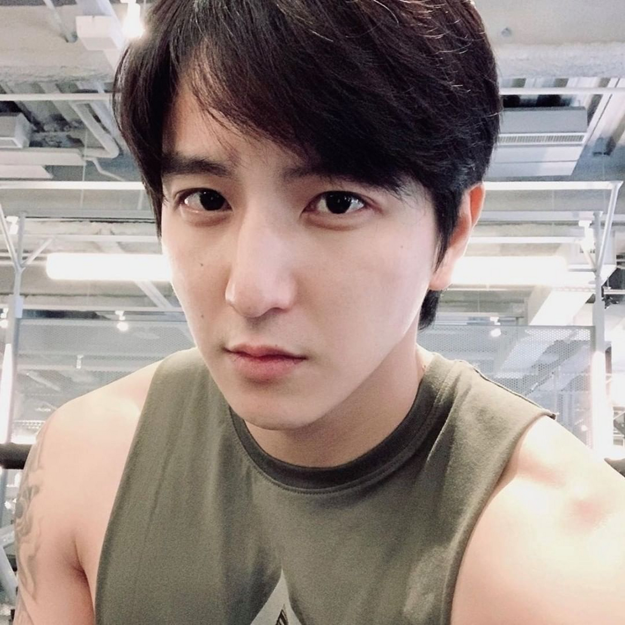 每日娱乐星闻# 棒棒堂成员杨奇煜(小煜)宣布结婚了!