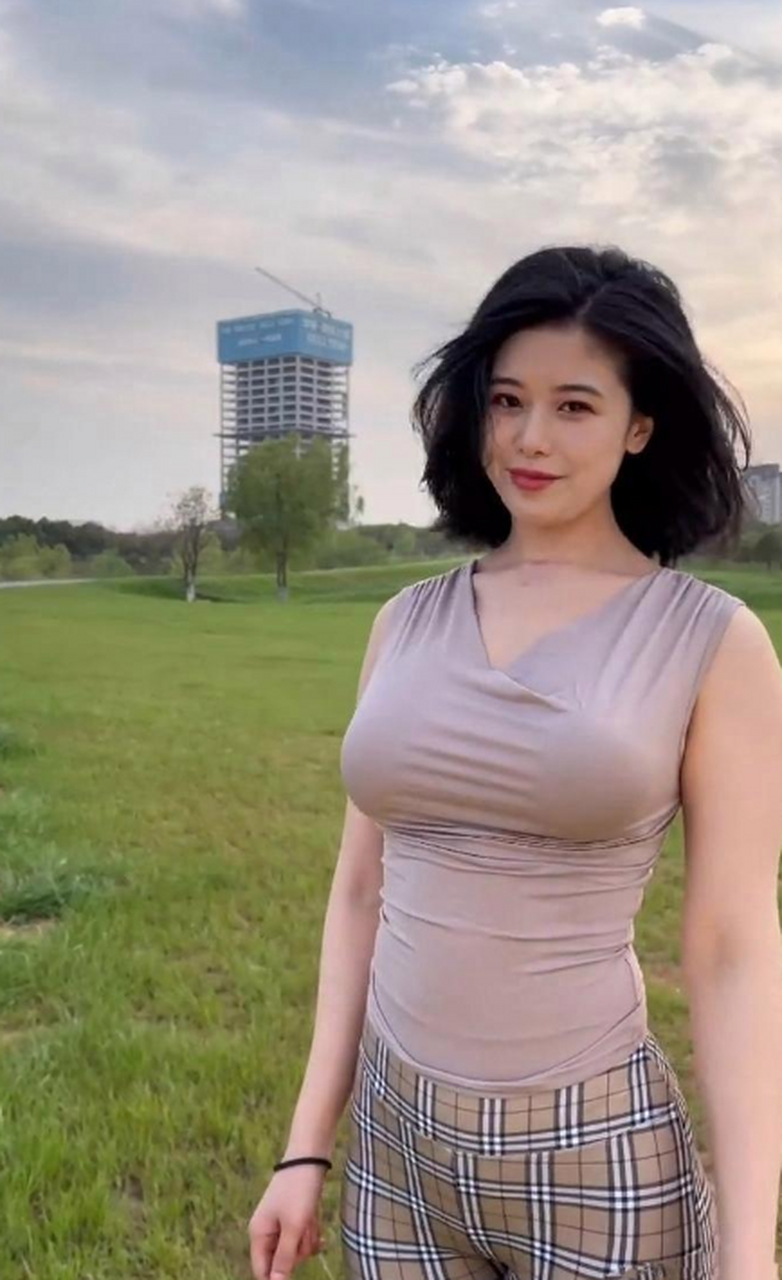 女人四十一枝花,我未嫁,你可愿意娶?