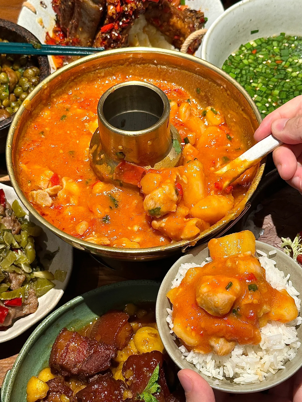 他们家的云南铜锅鸡简直是绝了!