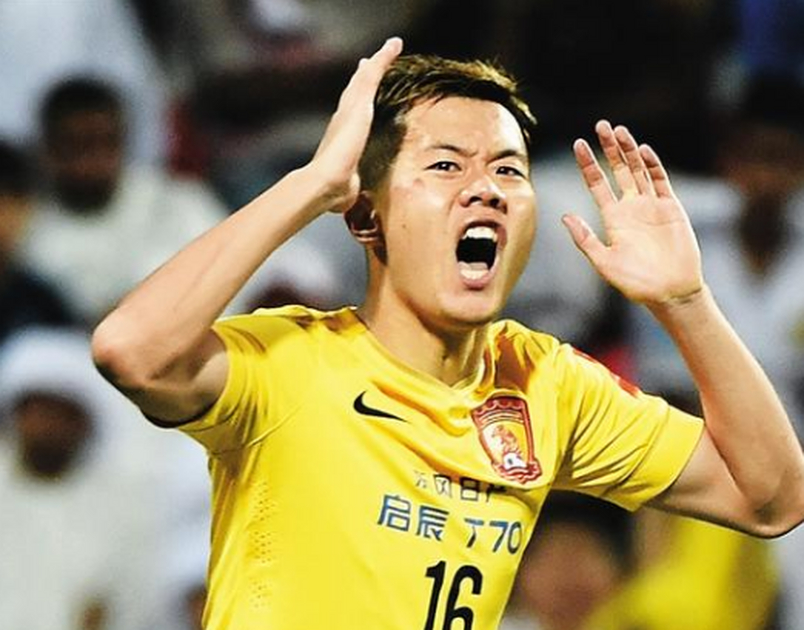 国脚黄博文宣布退役 职业生涯拿下中超8冠 两个亚冠  黄博文1987年