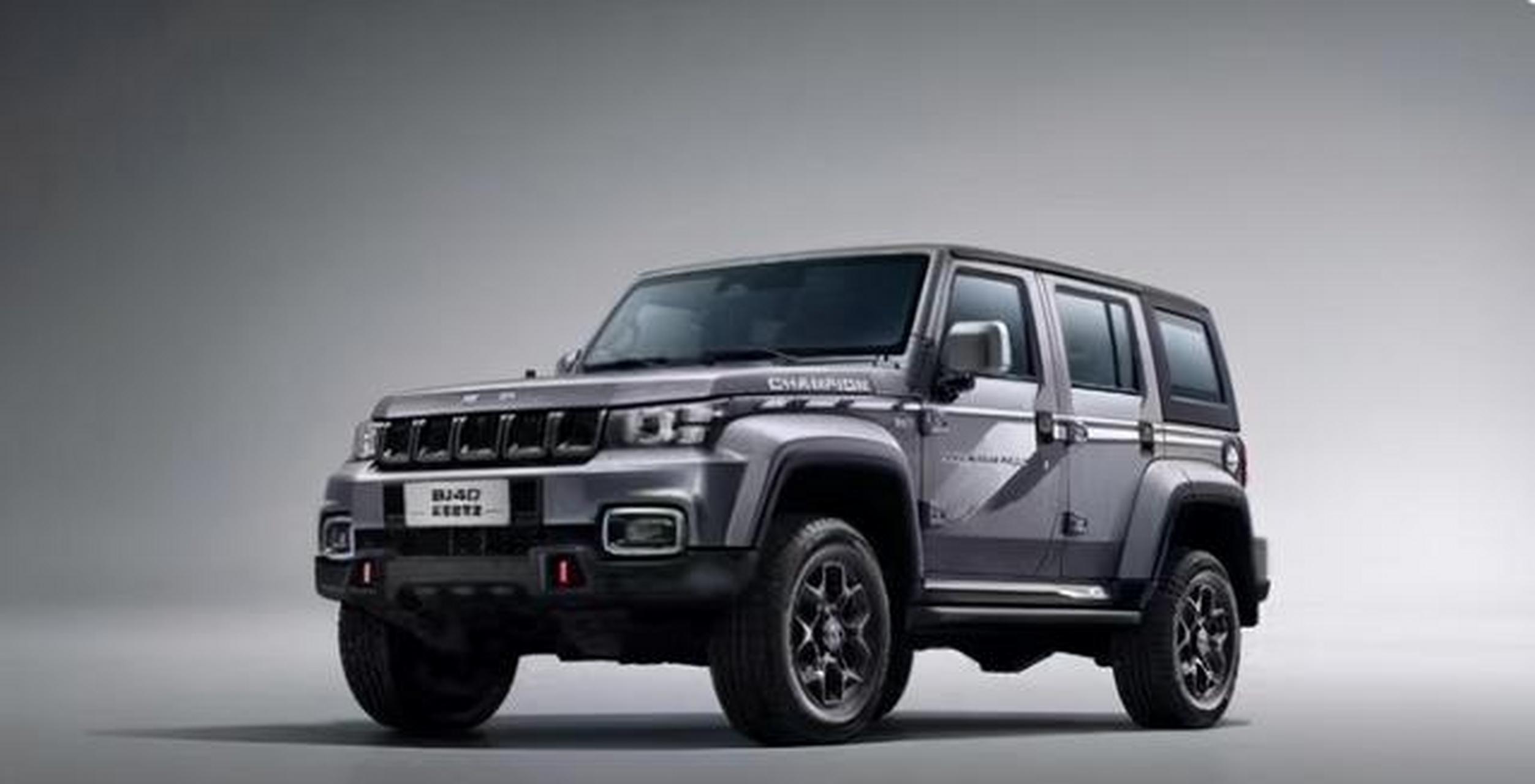 全新版北汽bj40在外观的设计上,显得更为方正,大气了一些.