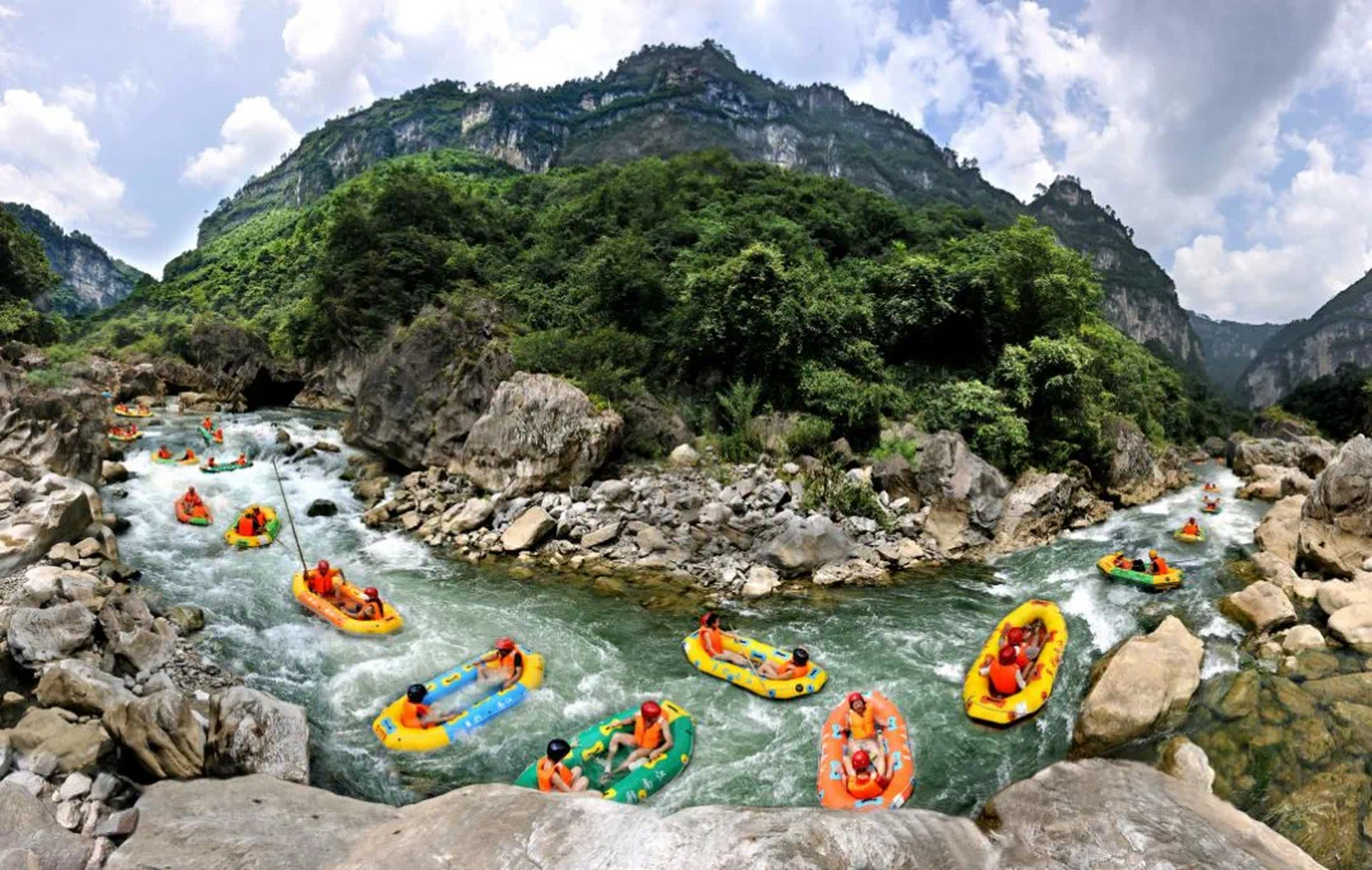 【贵州漂流 清爽一"夏"】南江大峡谷景区漂流河道经过改造,分为"休闲
