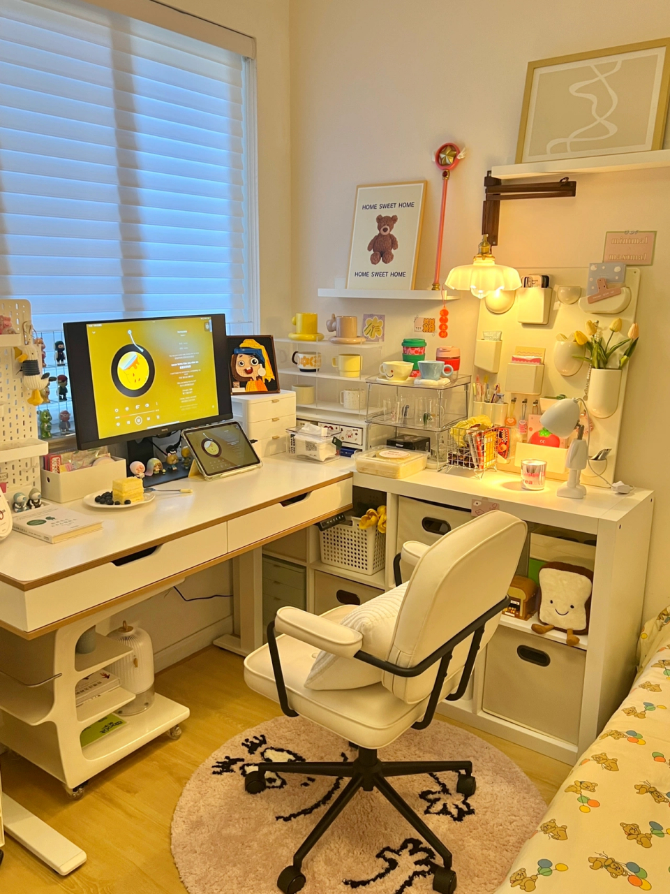 书桌布置    25岁女生的书桌有多少女心   听我说: 书房一定要装