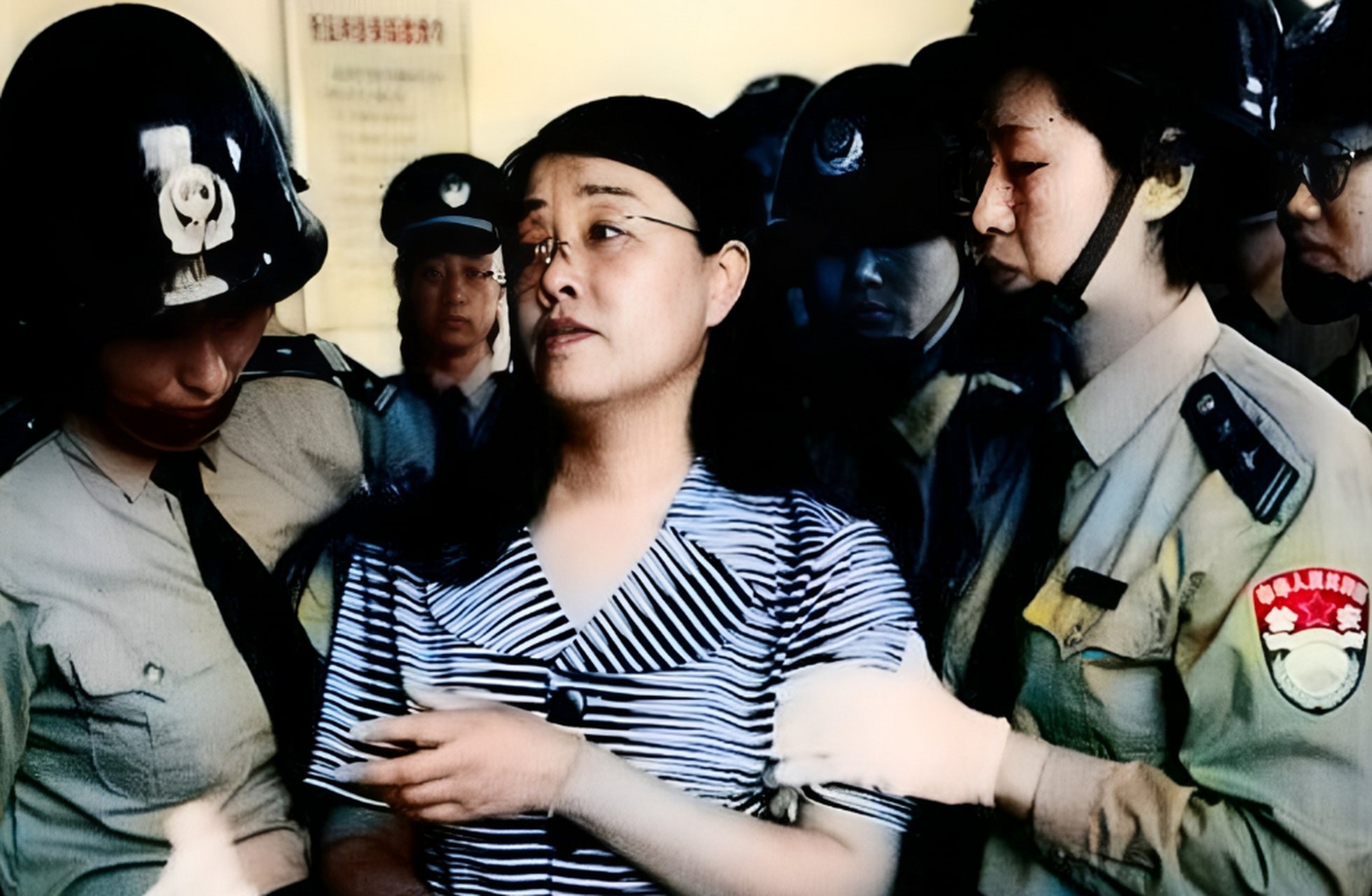 1999年5月30日,这名名叫杨淑华的女子被押往白洋淀刑场执行死刑.