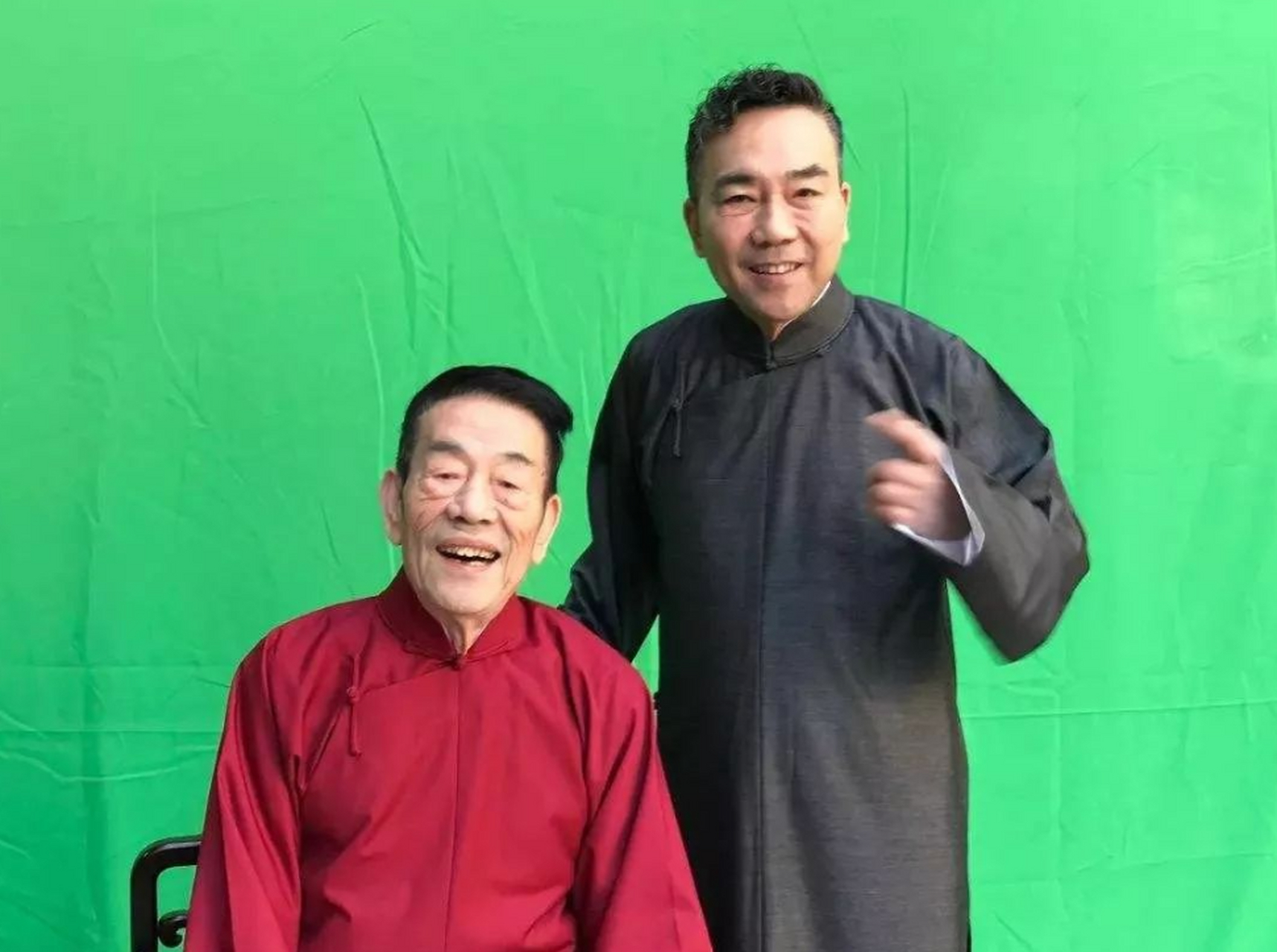 一次,杨少华生病,郭德纲前去看望,可在一旁的杨议吃完西瓜后,竟然直接