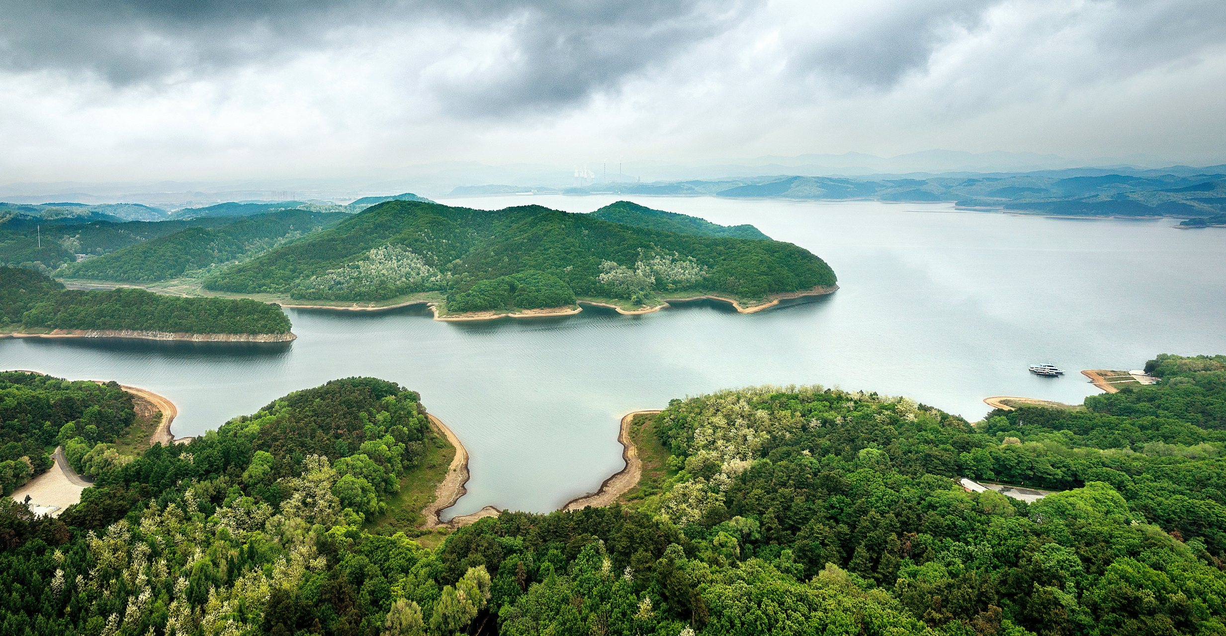 【大伙房水库美景图】 #网红打卡地辽宁杠杠滴# #振兴新突破辽宁杠杠