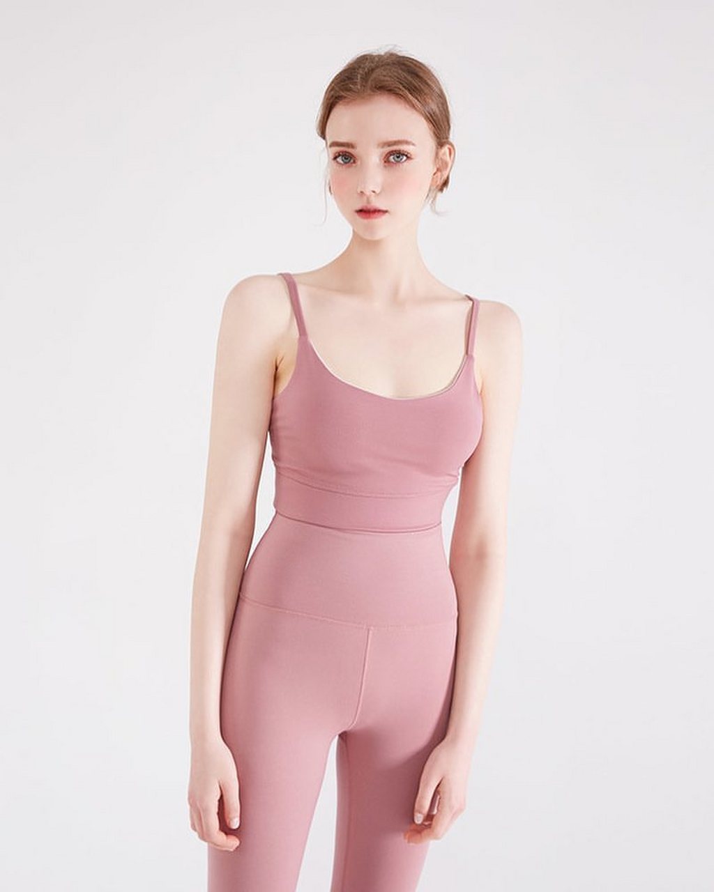 韩德混血小仙女chloe,真人版的芭比娃娃,天使般的脸蛋,美哭了!