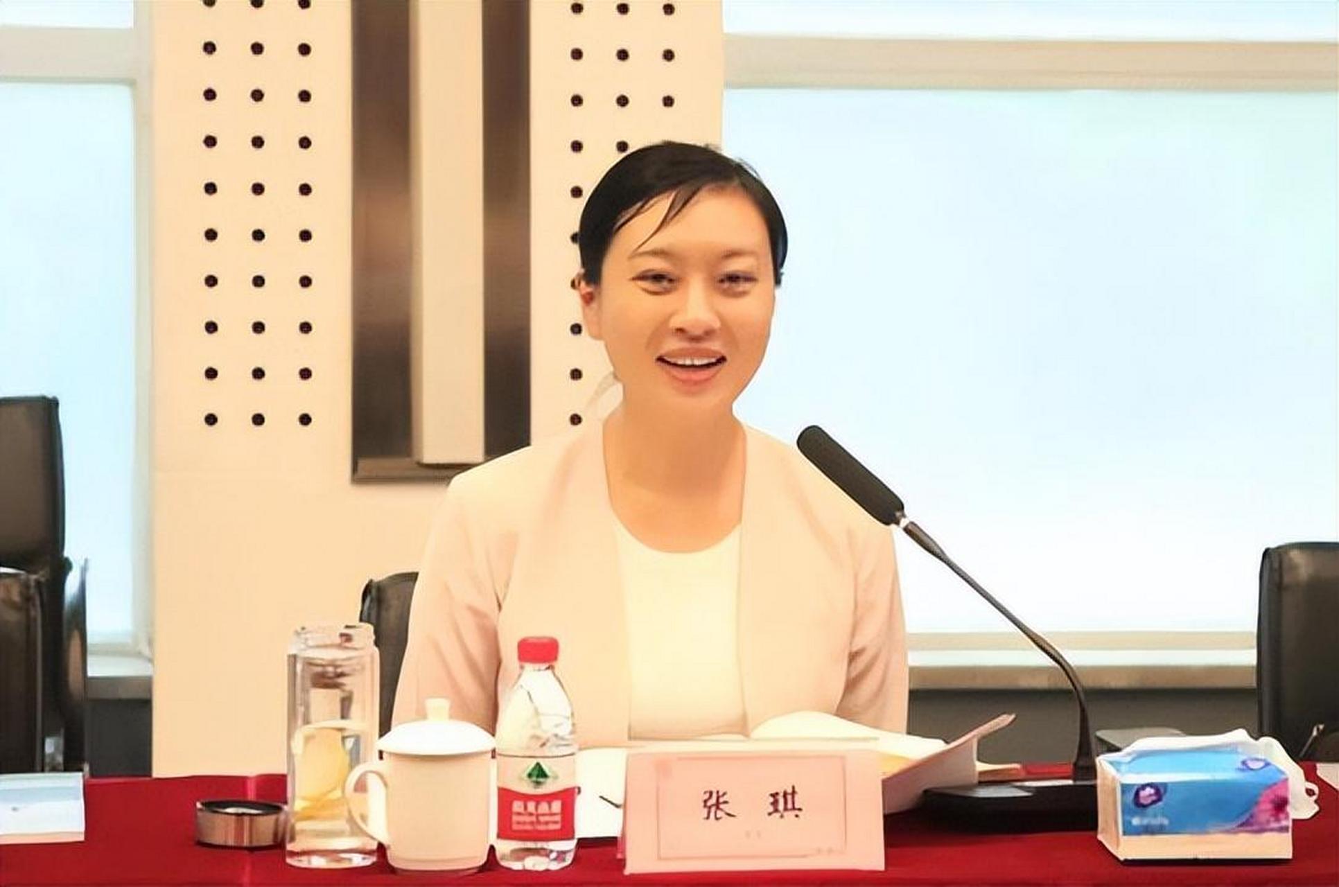 清华博士生张琪,1987年出生在山西文水县,自小天资聪颖,高考进入清华