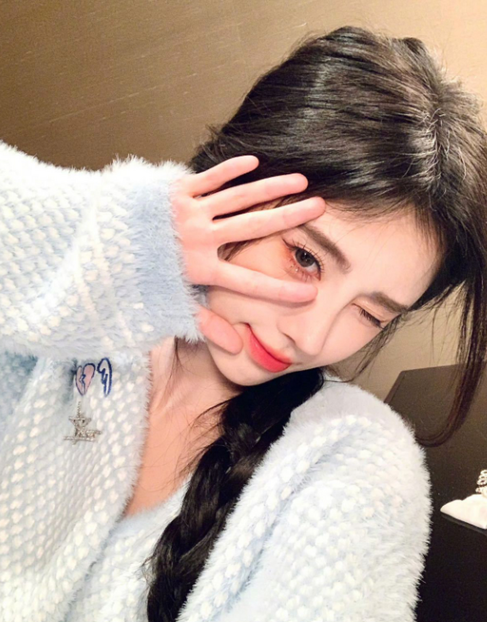 99 #鞠婧祎低马尾造型