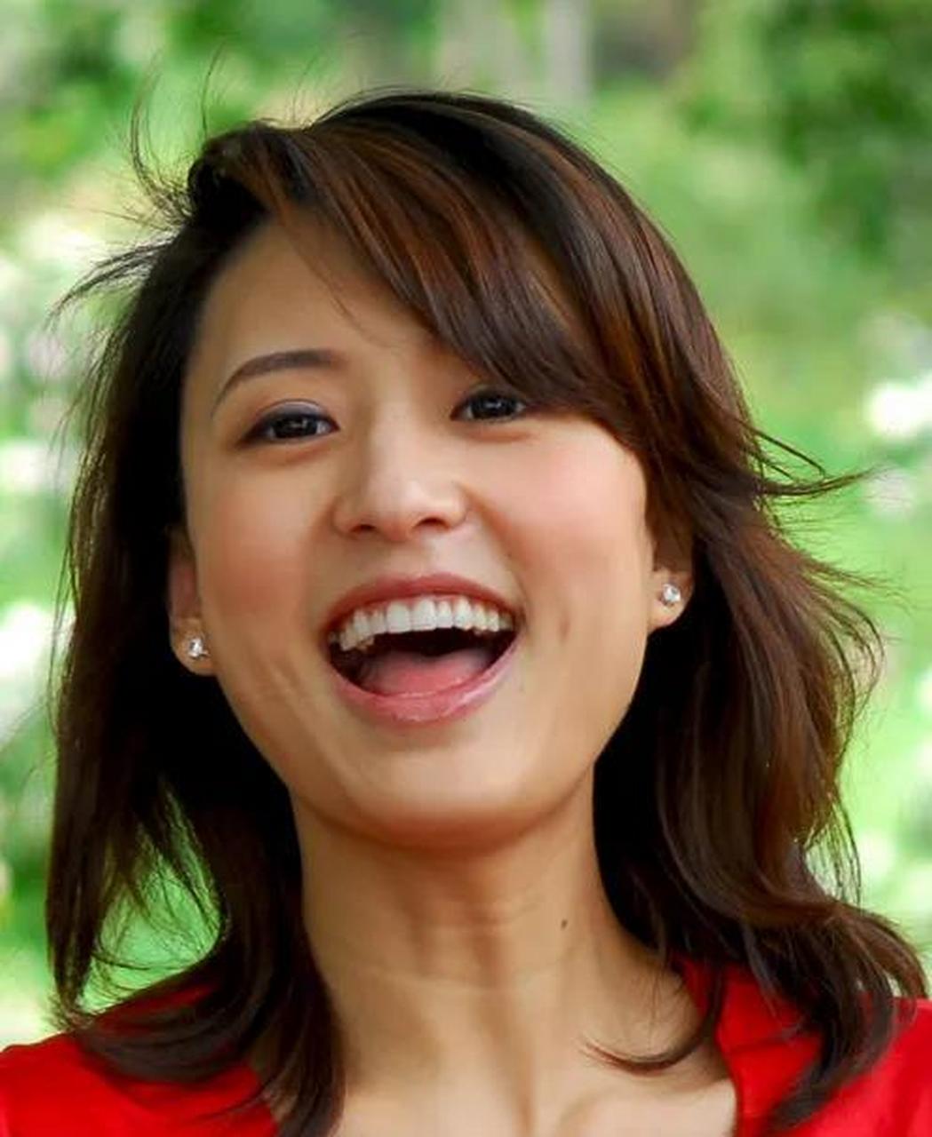 看了一下张蕾的出生年龄,她是1979年出生的,现年已经45岁了.