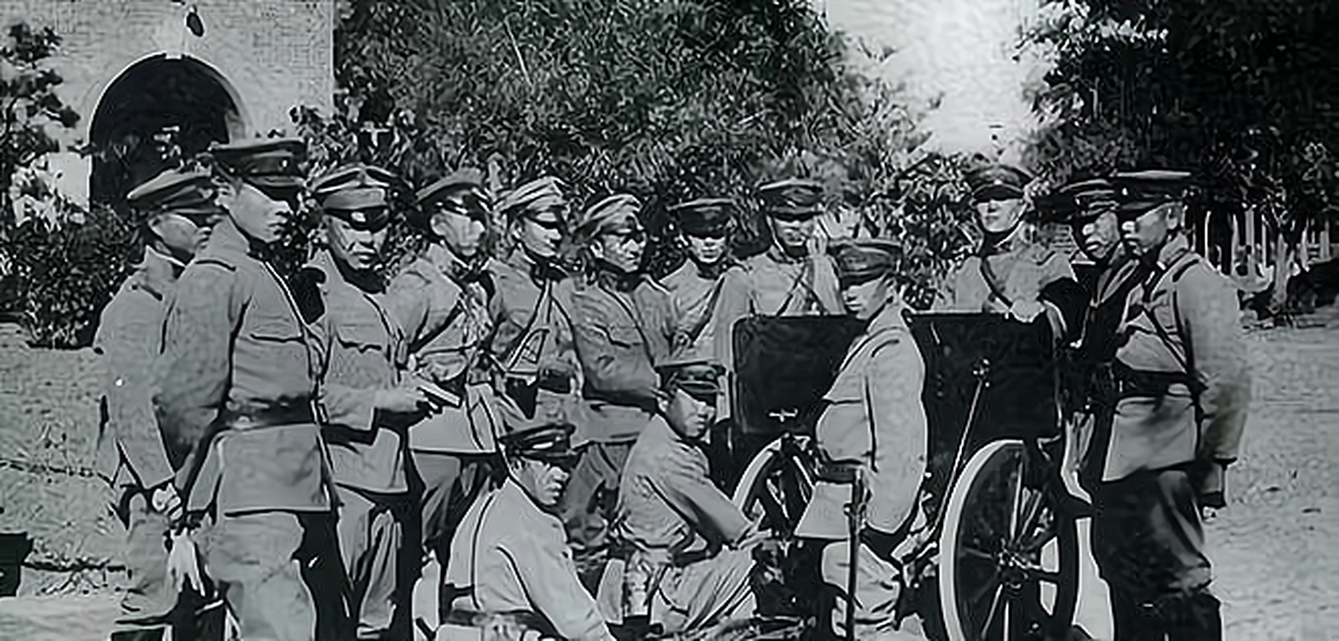 1936年12月12日,张学良密电给驻洛阳的东北军炮兵旅旅长黄永安,要他率