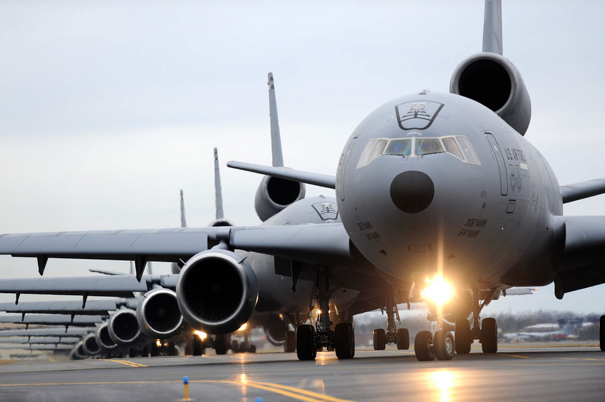 美国空军kc-10a空中加油机,这是目前国外最大的空中加油机之一,原型机