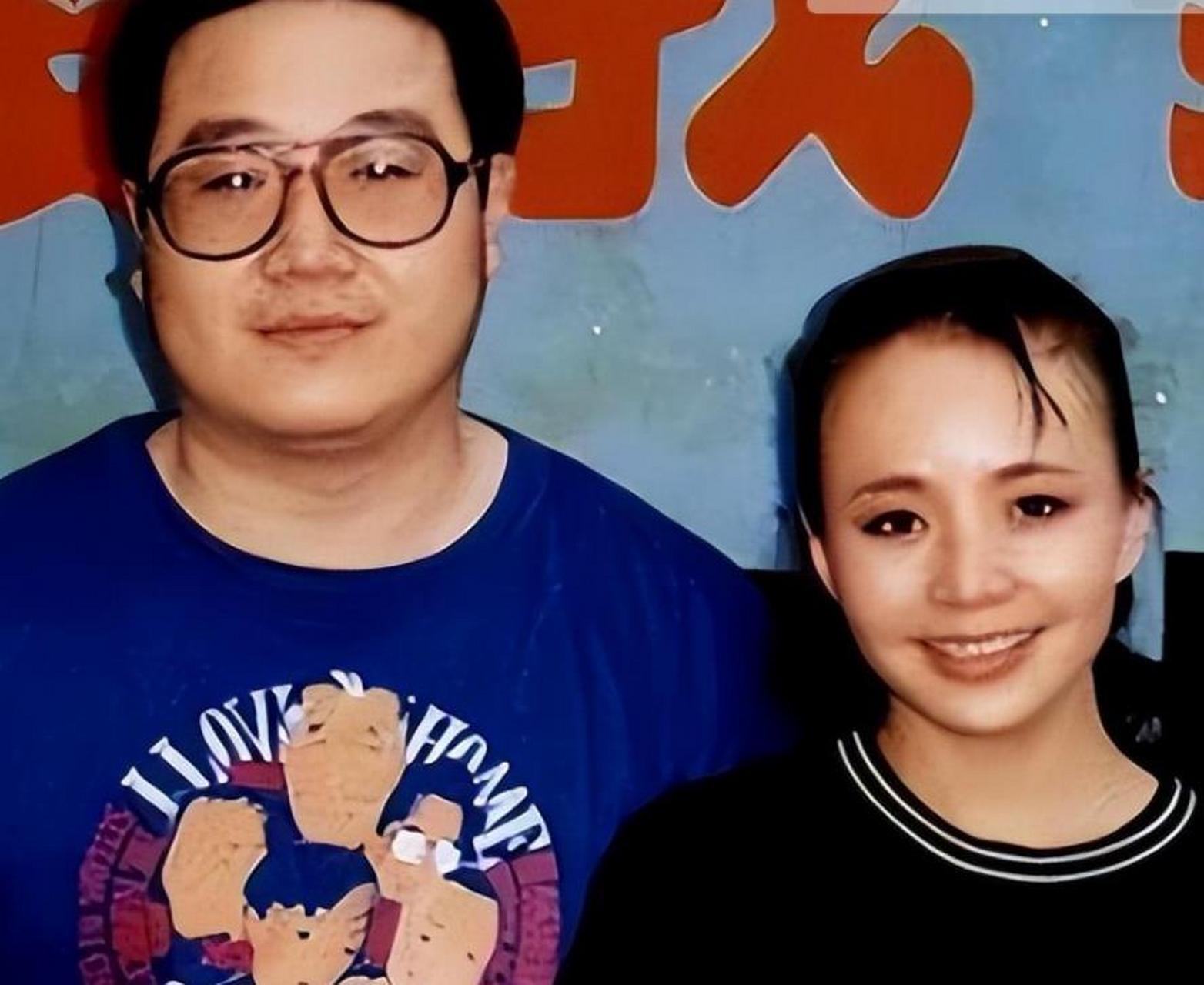 英达与梁欢长一样,有夫妻相,宋丹丹太漂亮,不是一家人.