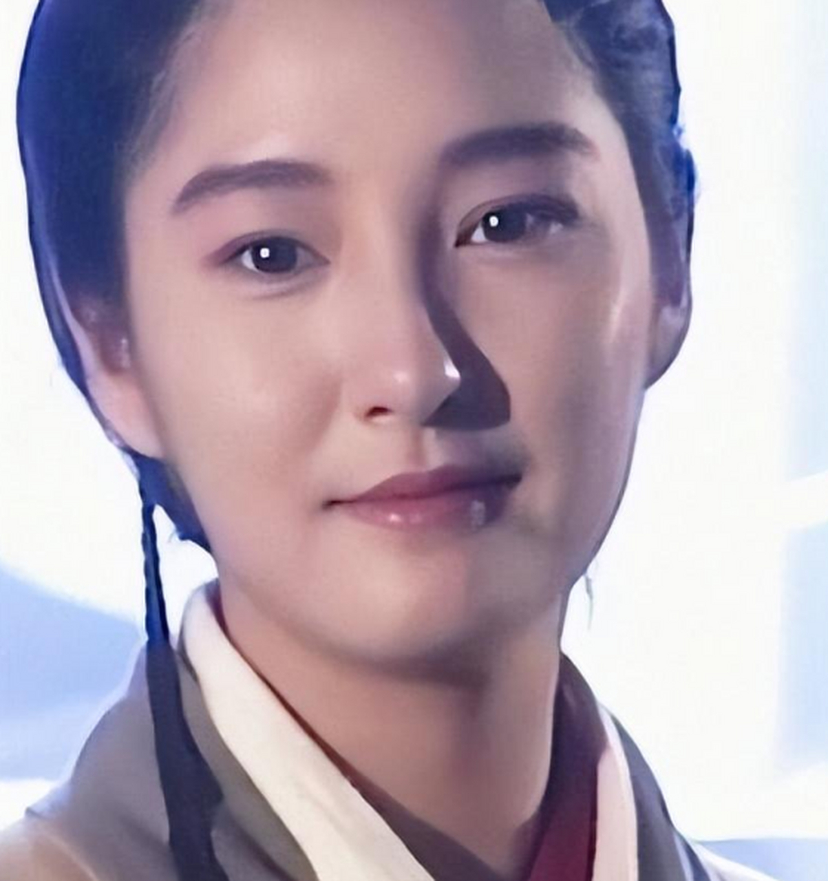 《神雕侠侣》中"李莫愁"扮演者严慧明的儿子和女儿一起参加活动的照片