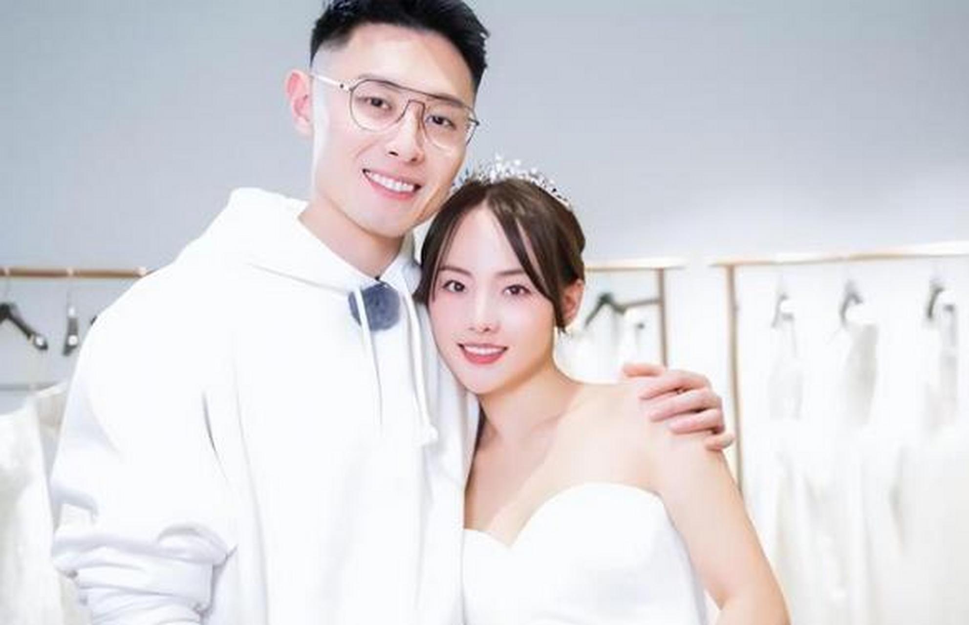 买超和张嘉倪的感情,曾经被无数人羡慕,这两人的爱情故事,就像是童话