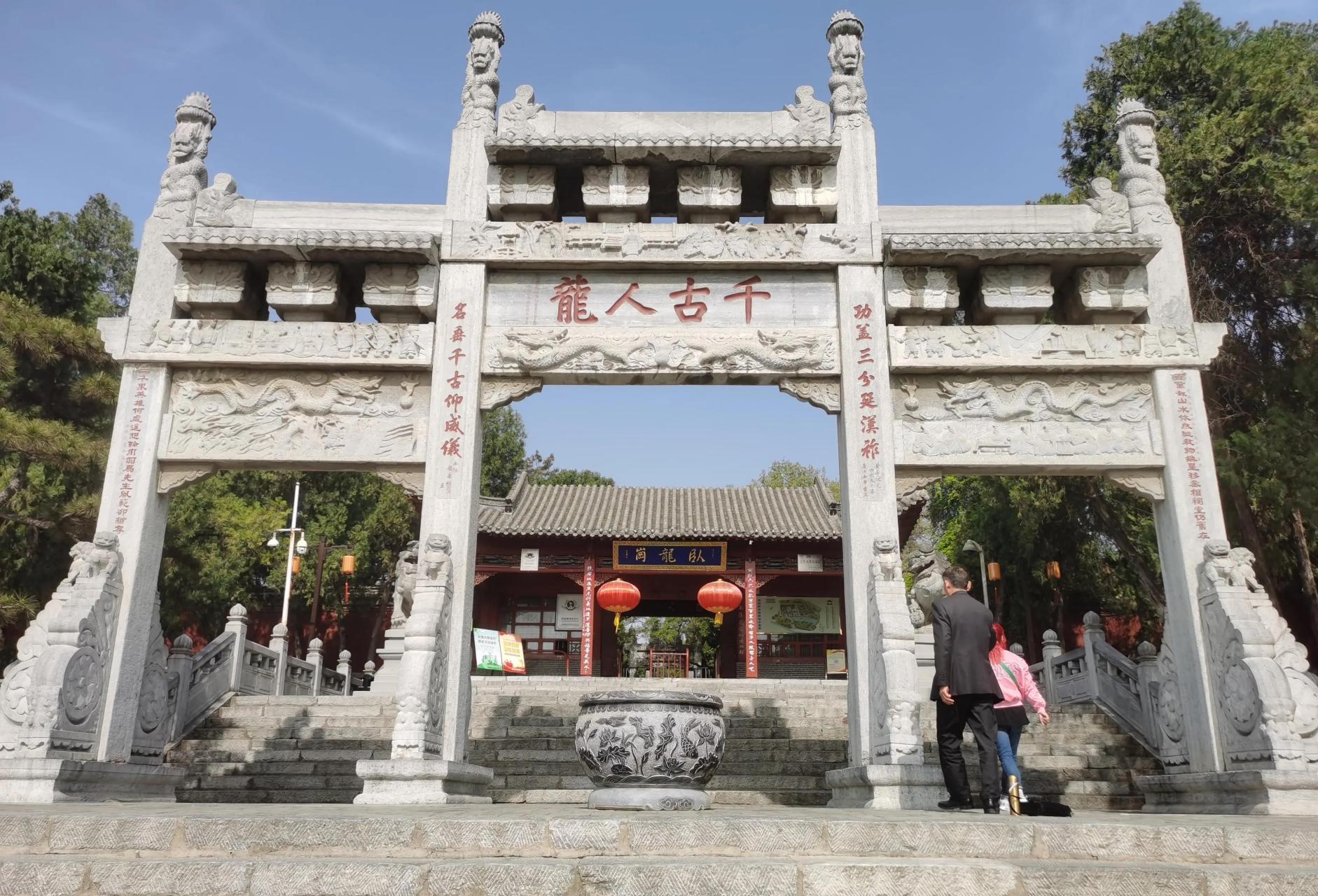 南阳武侯祠扩建后,有些看头 今天去了扩建后的南阳武侯祠,六十岁以上