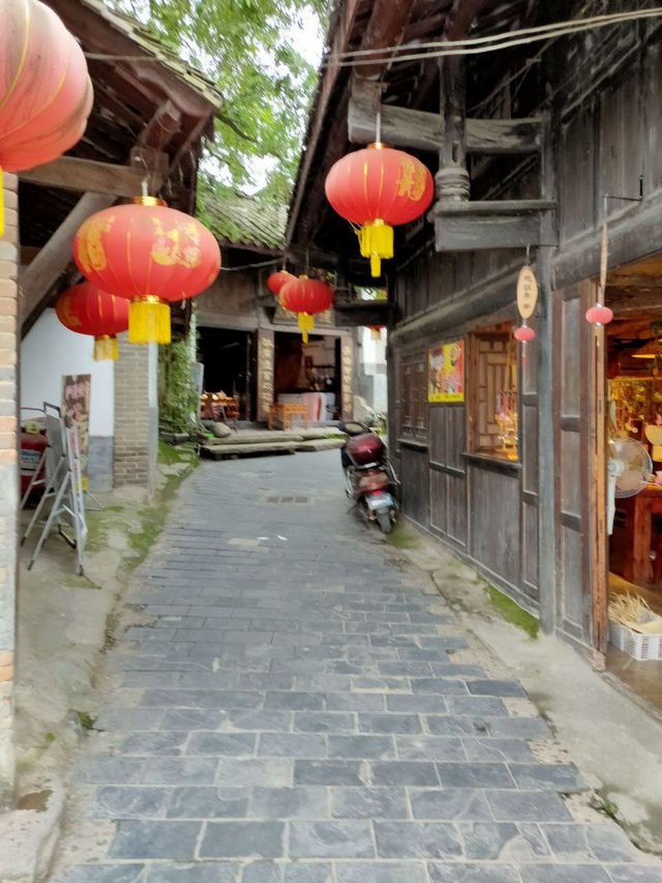 后柳镇,也称后柳古镇,位于安康市石泉县.其始建于唐宋,兴盛于明清.