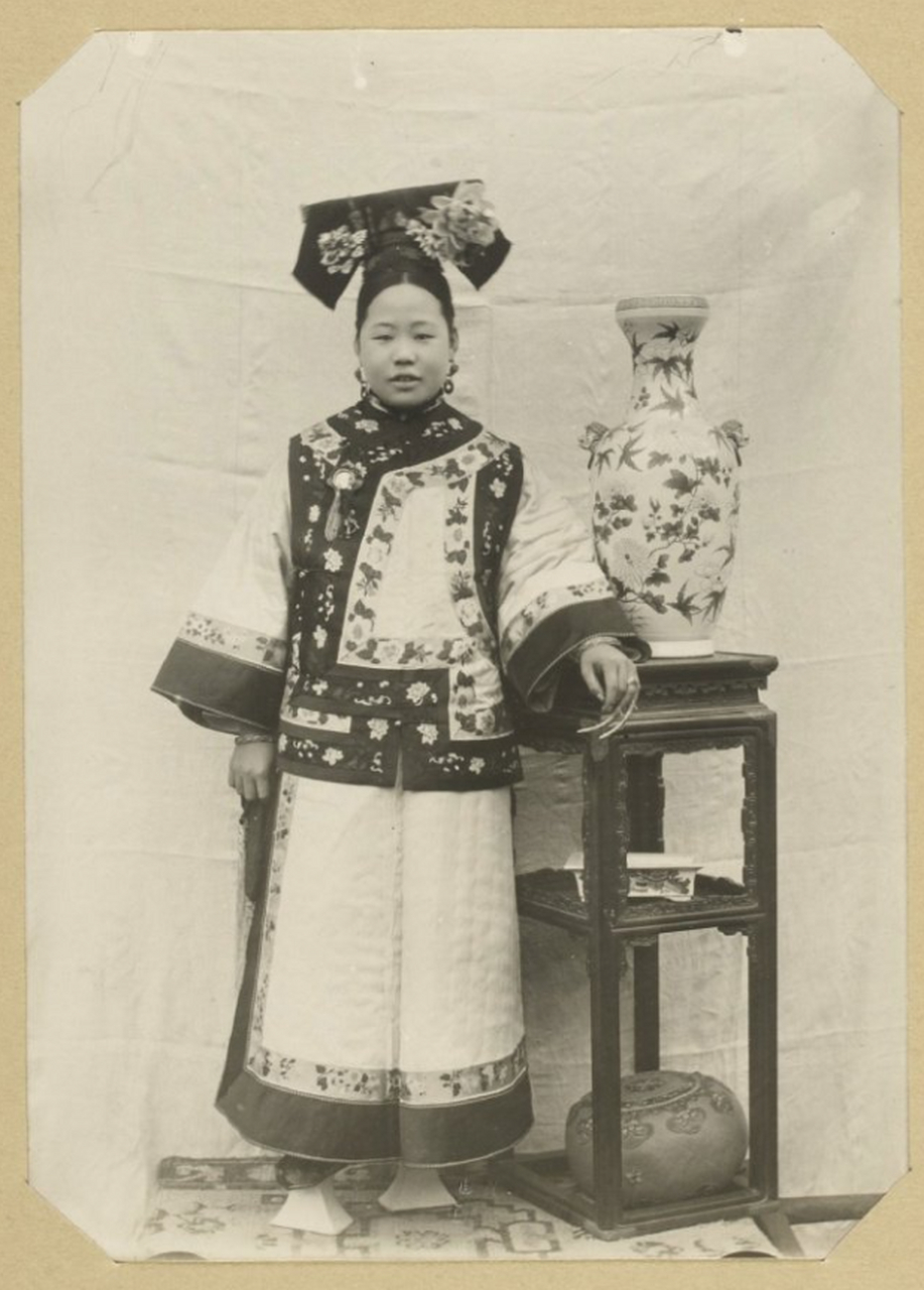 历史老照片# 1900年代 清朝贵妇官家小姐照(一)