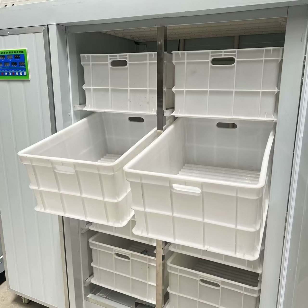 大型豆芽机,中型豆芽机,小型豆芽机; 循环水豆芽机,一次性水豆芽机