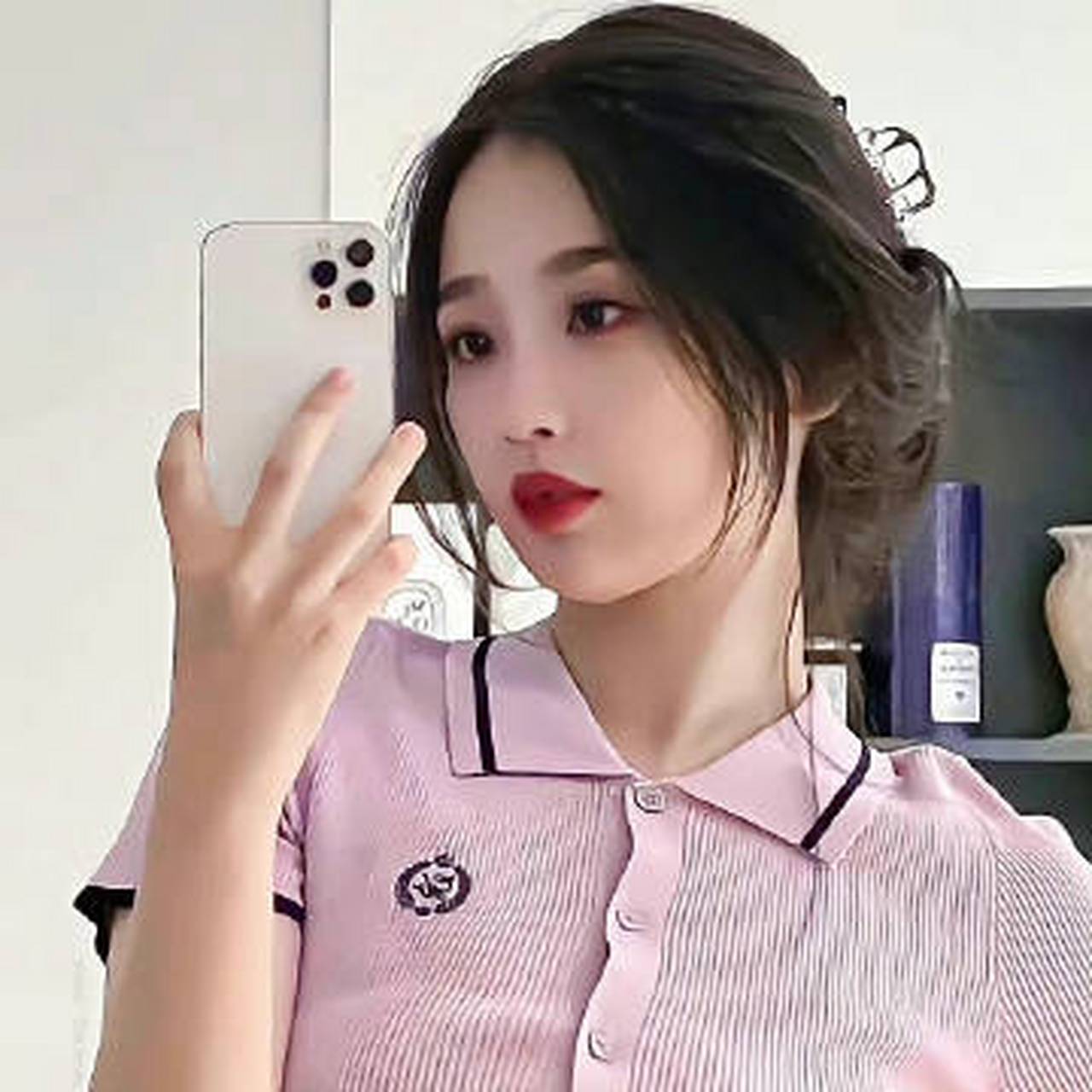 这组虞书欣头像 真的太喜欢了 #虞书欣# #虞书欣头像# #头像分享