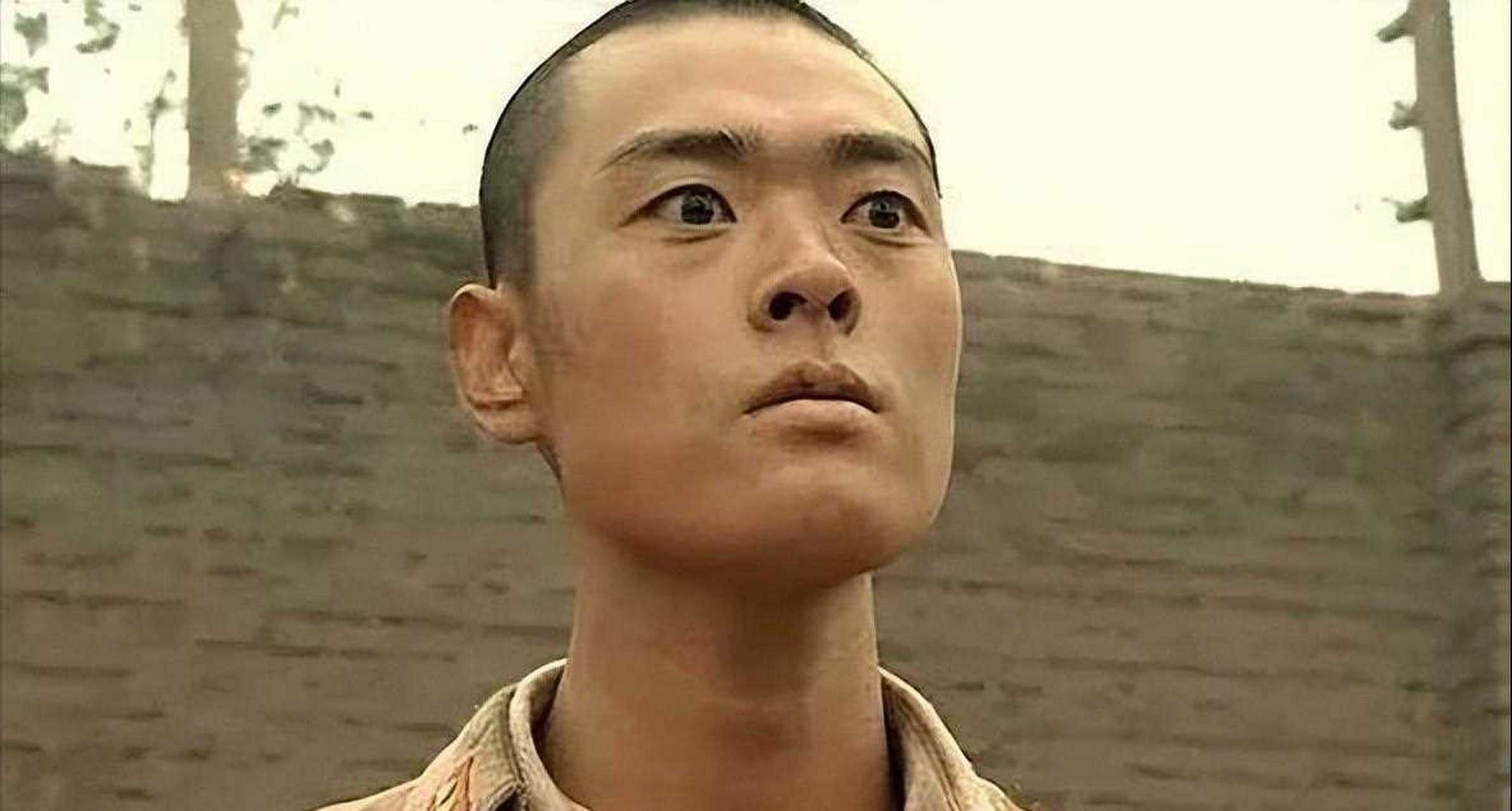 张桐因为成功出演《亮剑》中的魏和尚,在娱乐圈崭露头角.
