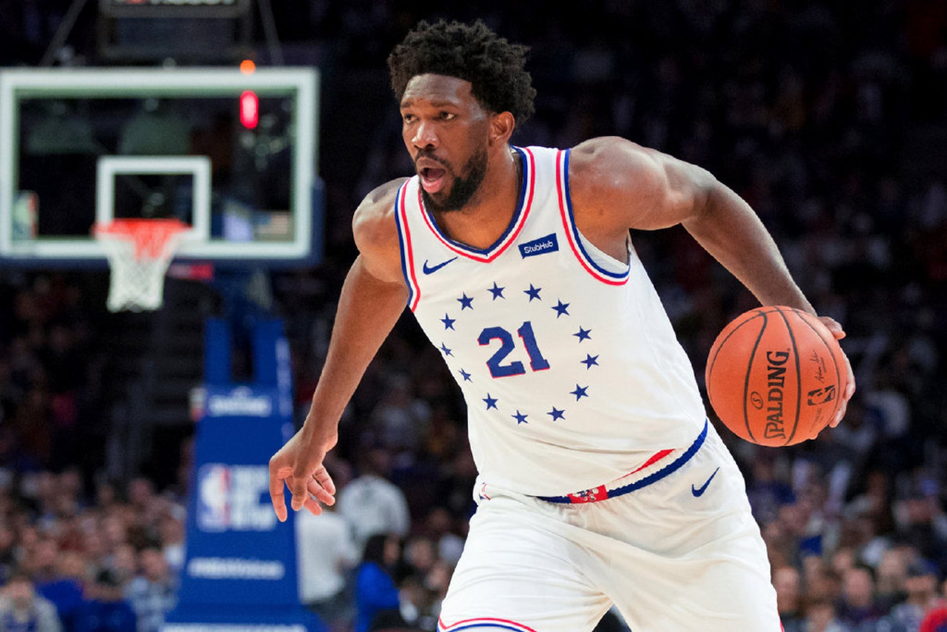 恩比德是最难防守的球员,他拥有非常出色的技巧和体型优势.