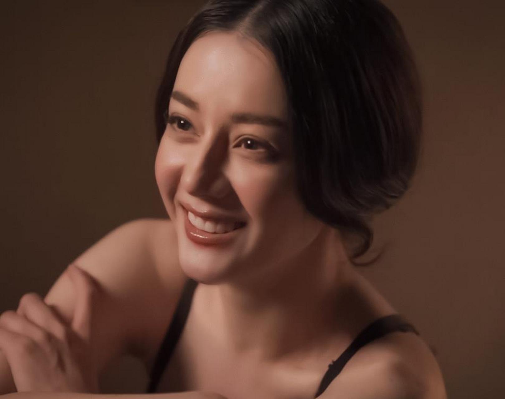 迪丽热巴跟黄景瑜被传了那么久,这一次顶流瓜波及不到,估计传闻也是不