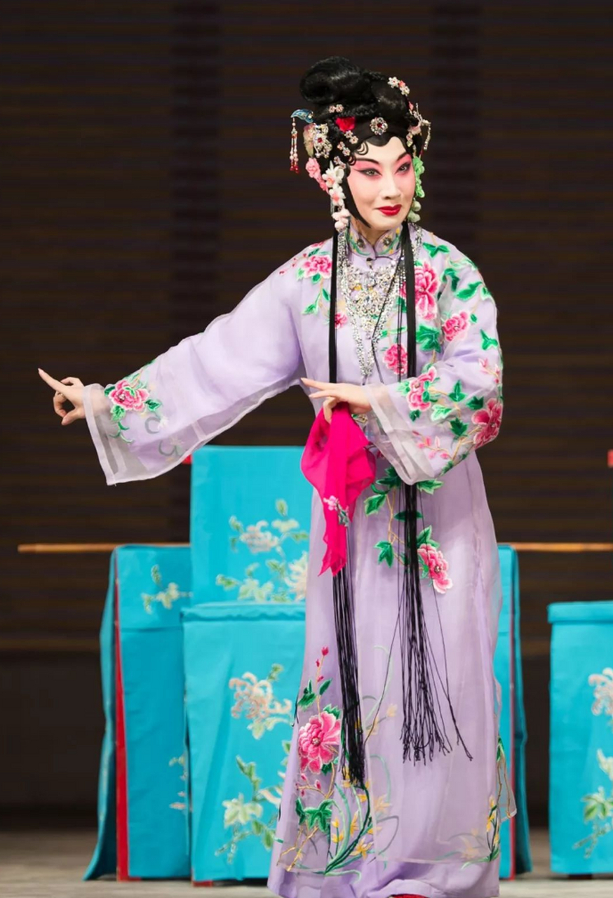 【京剧表演艺术家孙毓敏去世 享年83岁】据媒体报道,著名京剧表演艺术