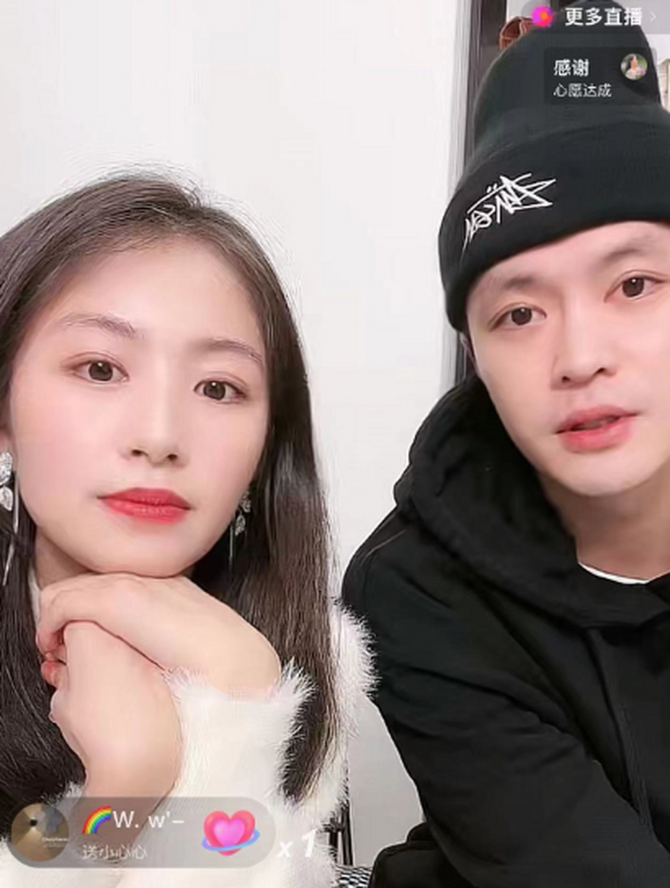 快男宁桓宇与前妻周安琴合体直播,两人回应暂时没考虑复合?