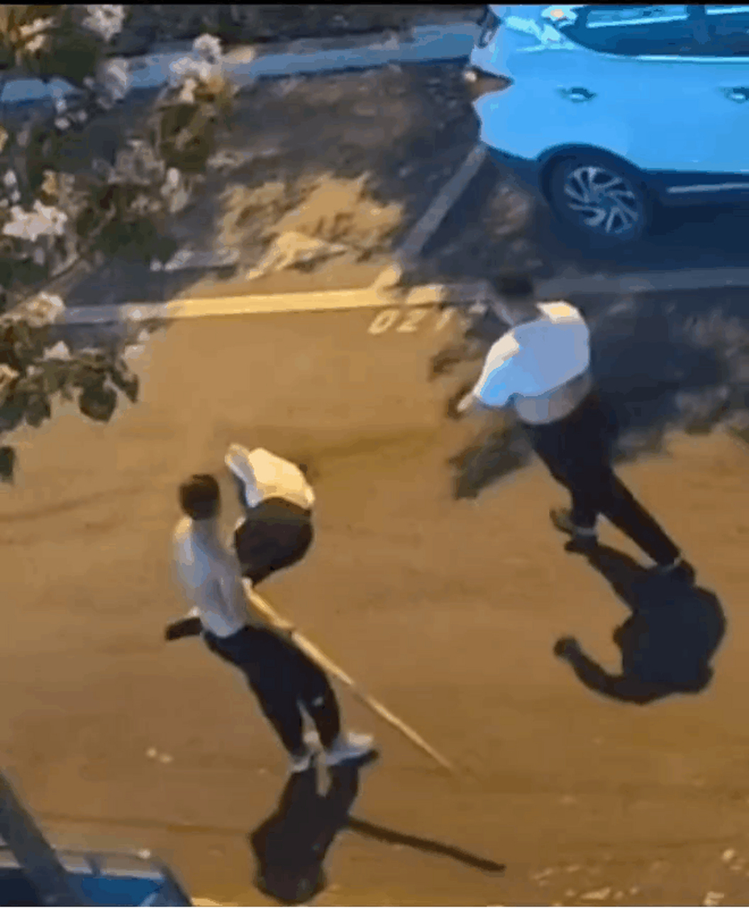 男女朋友之间吵架,拌嘴不很正常吗?为什么要把对方往死里打呢?