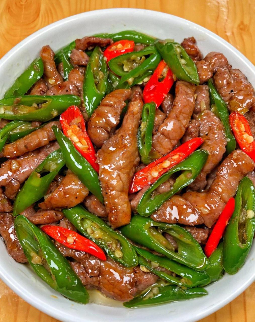 尖椒牛柳,我的美食教程       #动态创作月