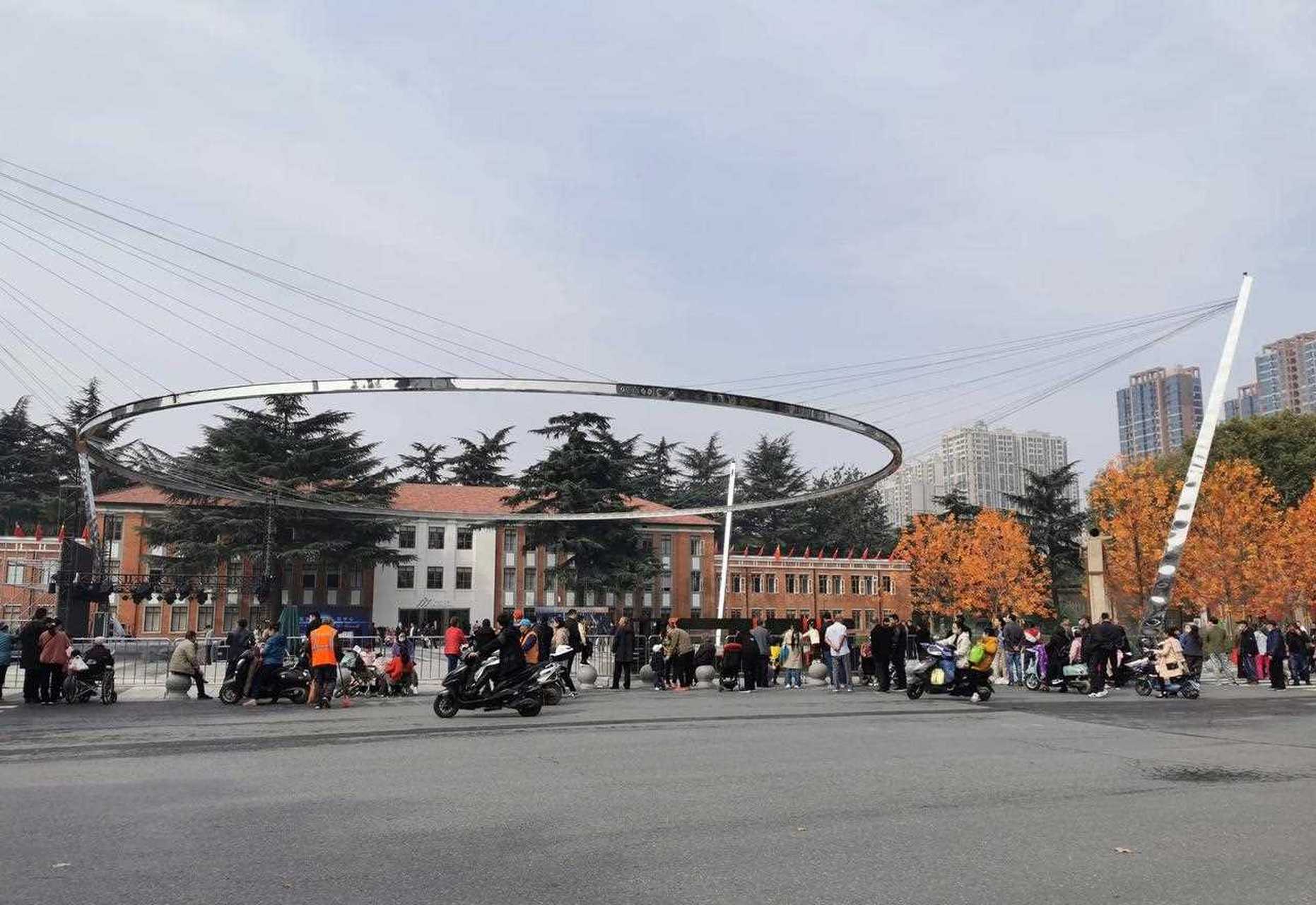 郑州二砂文创园今天正式开放,又一家见证郑州工业历史文化的地标诞生