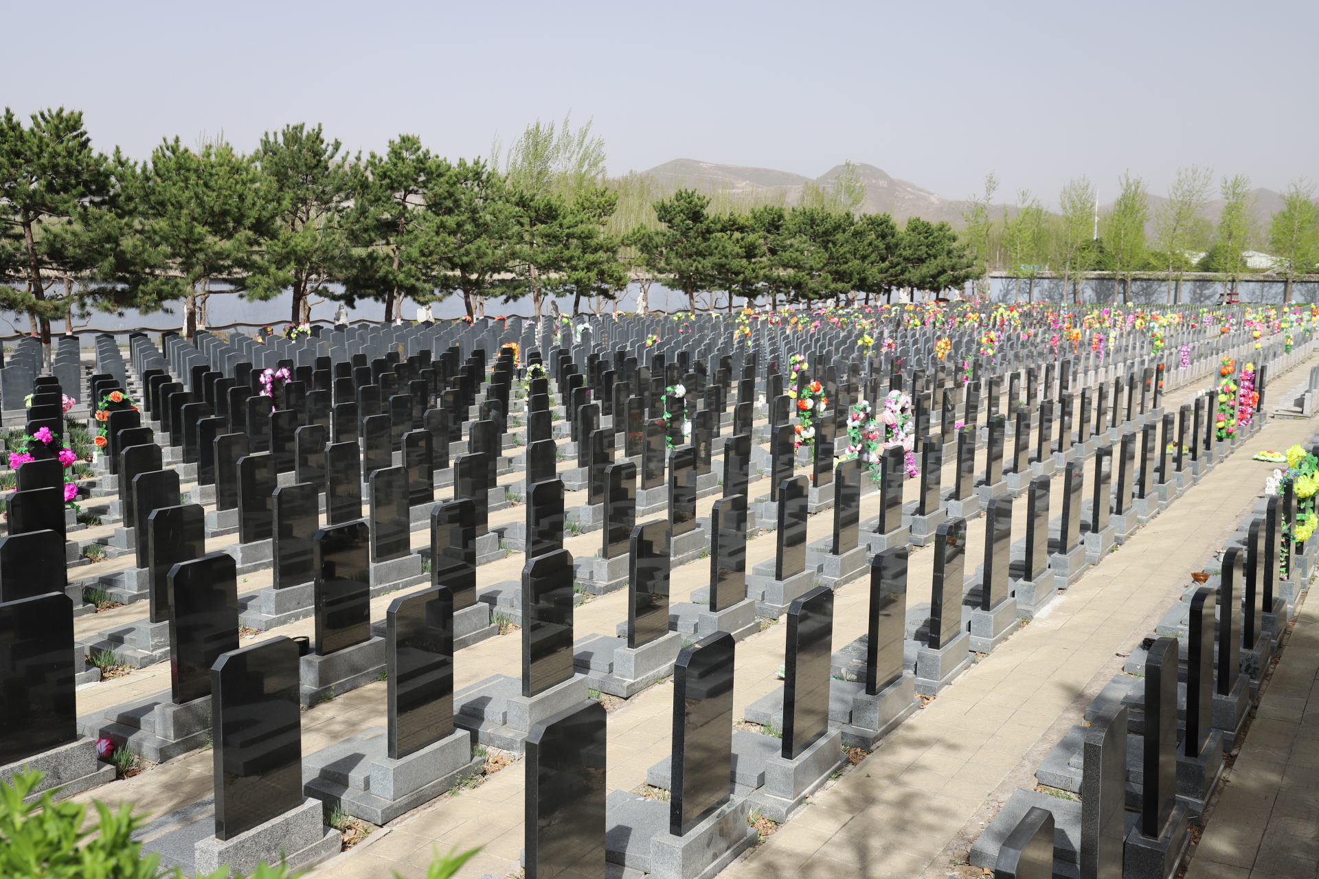 灵山宝塔陵园位置在哪?怎么样?