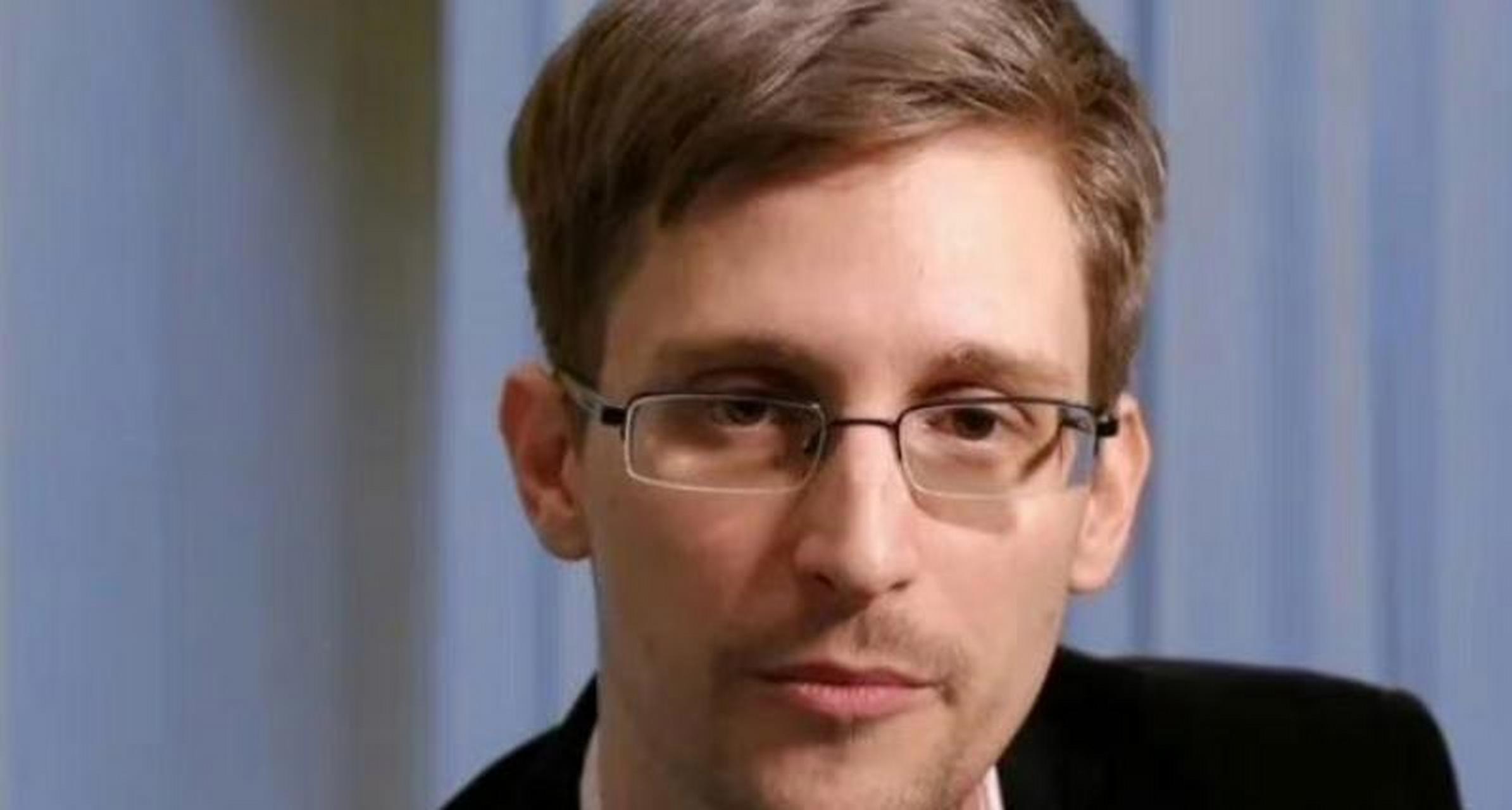 据前国家安全局 (nsa) 雇员爱德华·斯诺登透露,他最初并没有计划留在