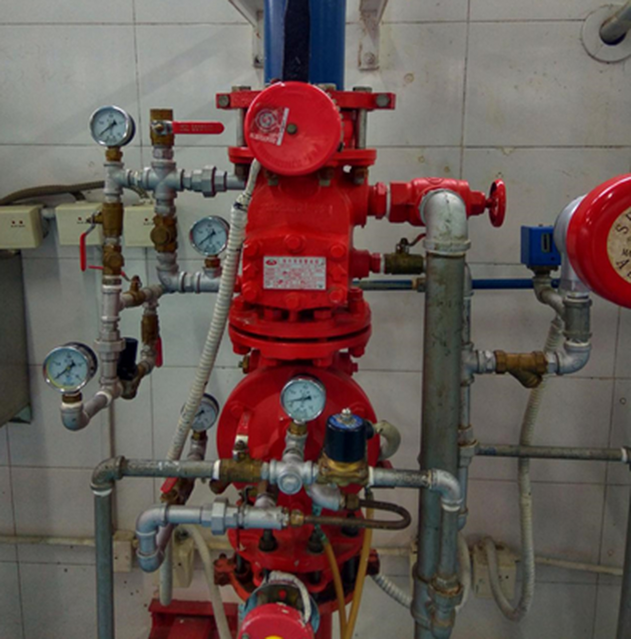 预作用报警阀组开启的联动逻辑关系? 消防考试每日一练:#消防考试##消