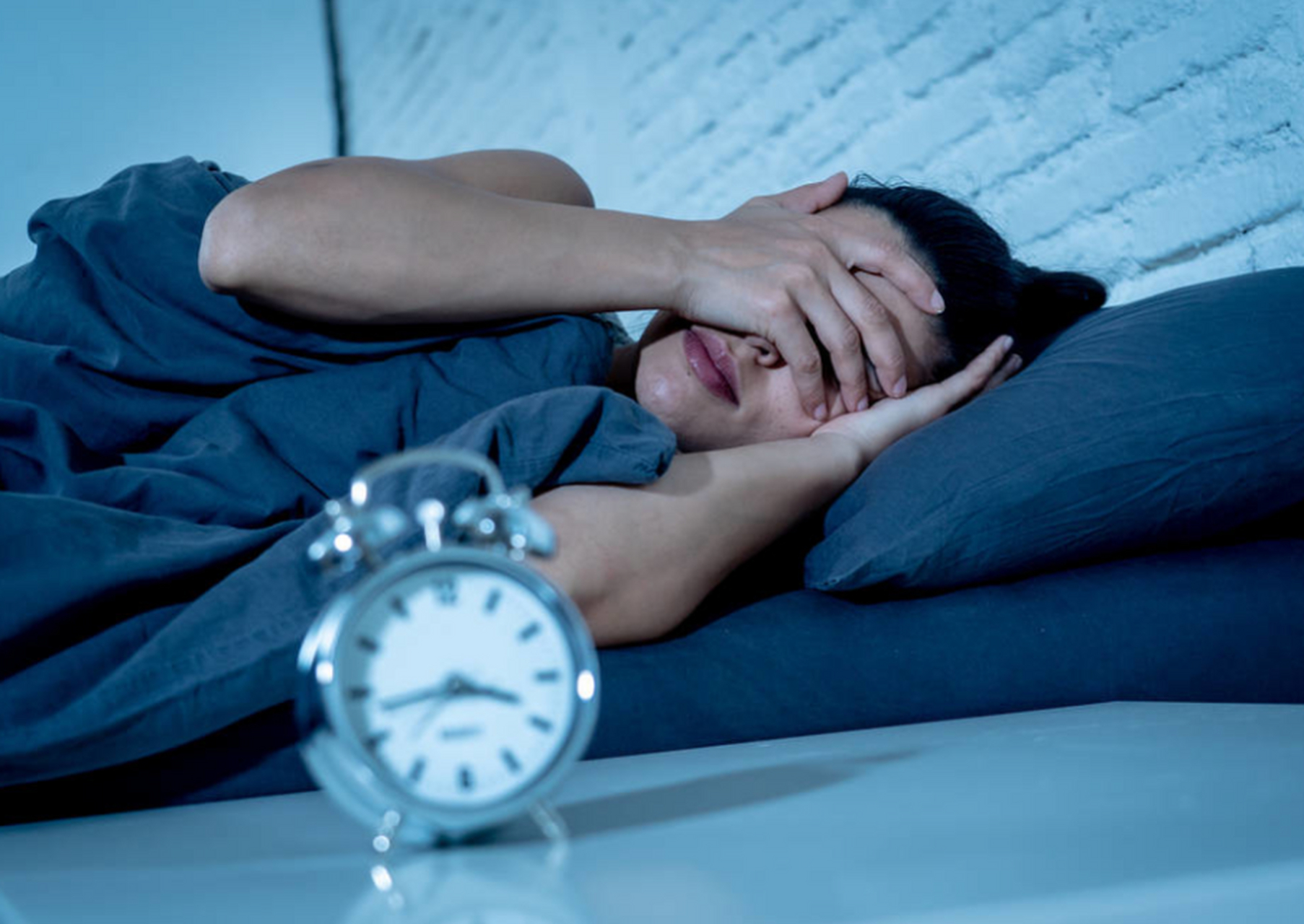 睡得晚并不代表熬夜,这是一个常见的睡眠误区.