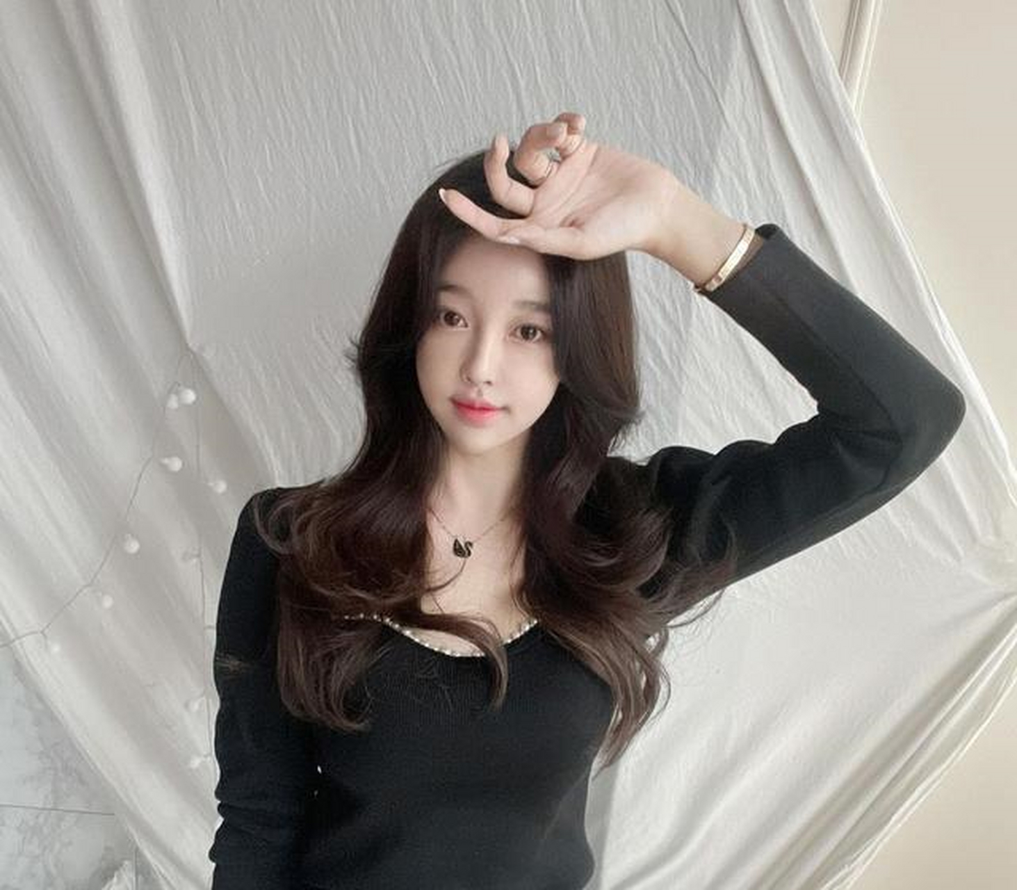 甜美娃娃脸的大眼睛美女 赵敏英