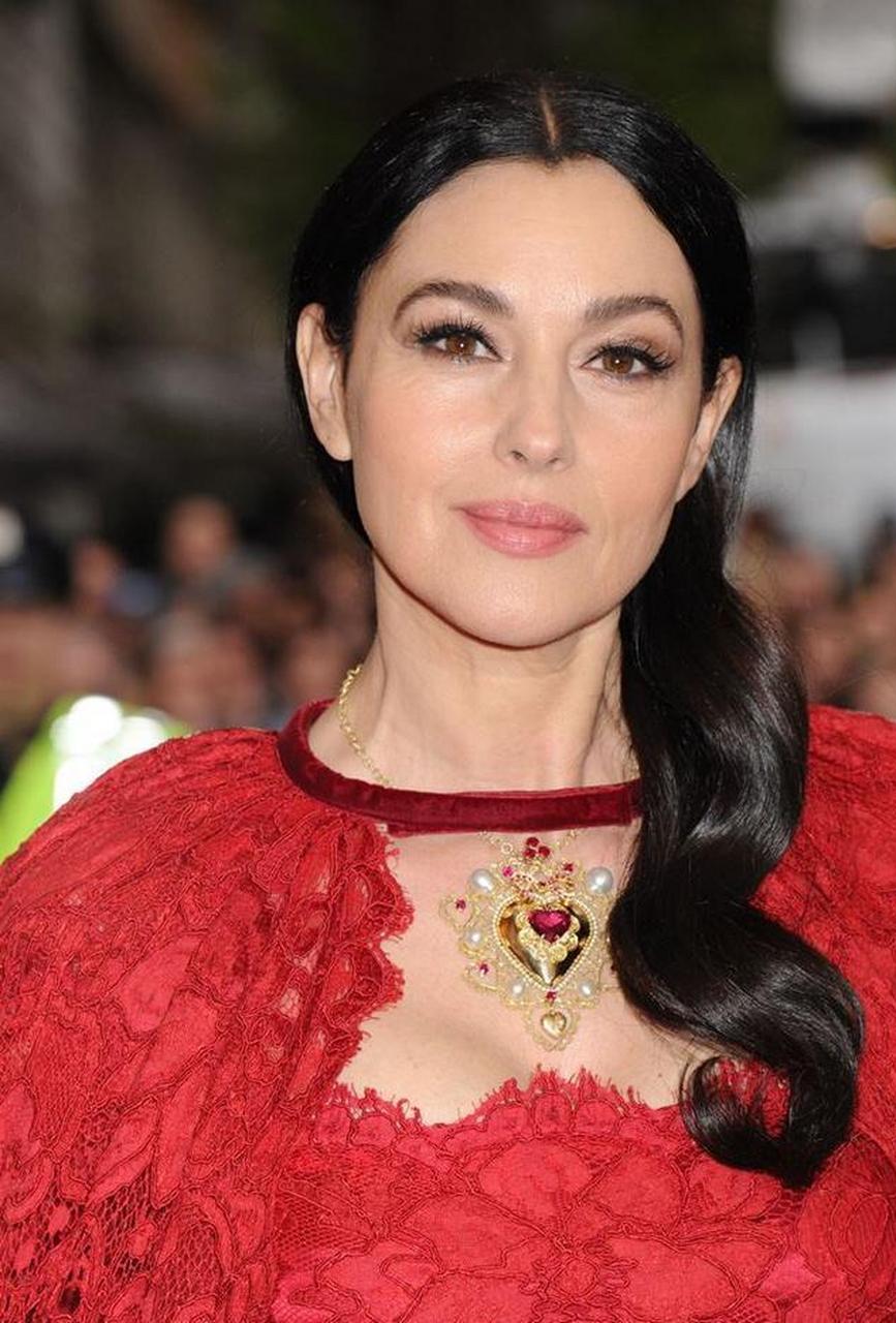 1990年,意大利性感女星莫妮卡·贝鲁奇以她的传奇之姿闪亮登场!