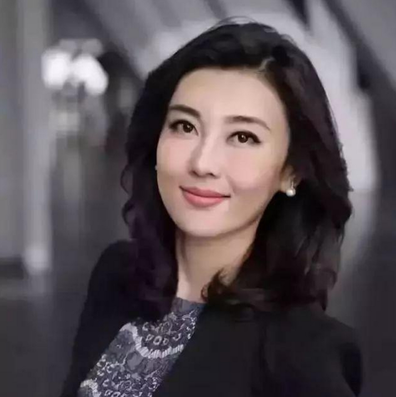 第十名 李红, 央视中文国际频道《海峡两岸》栏目主持人,李红的主持