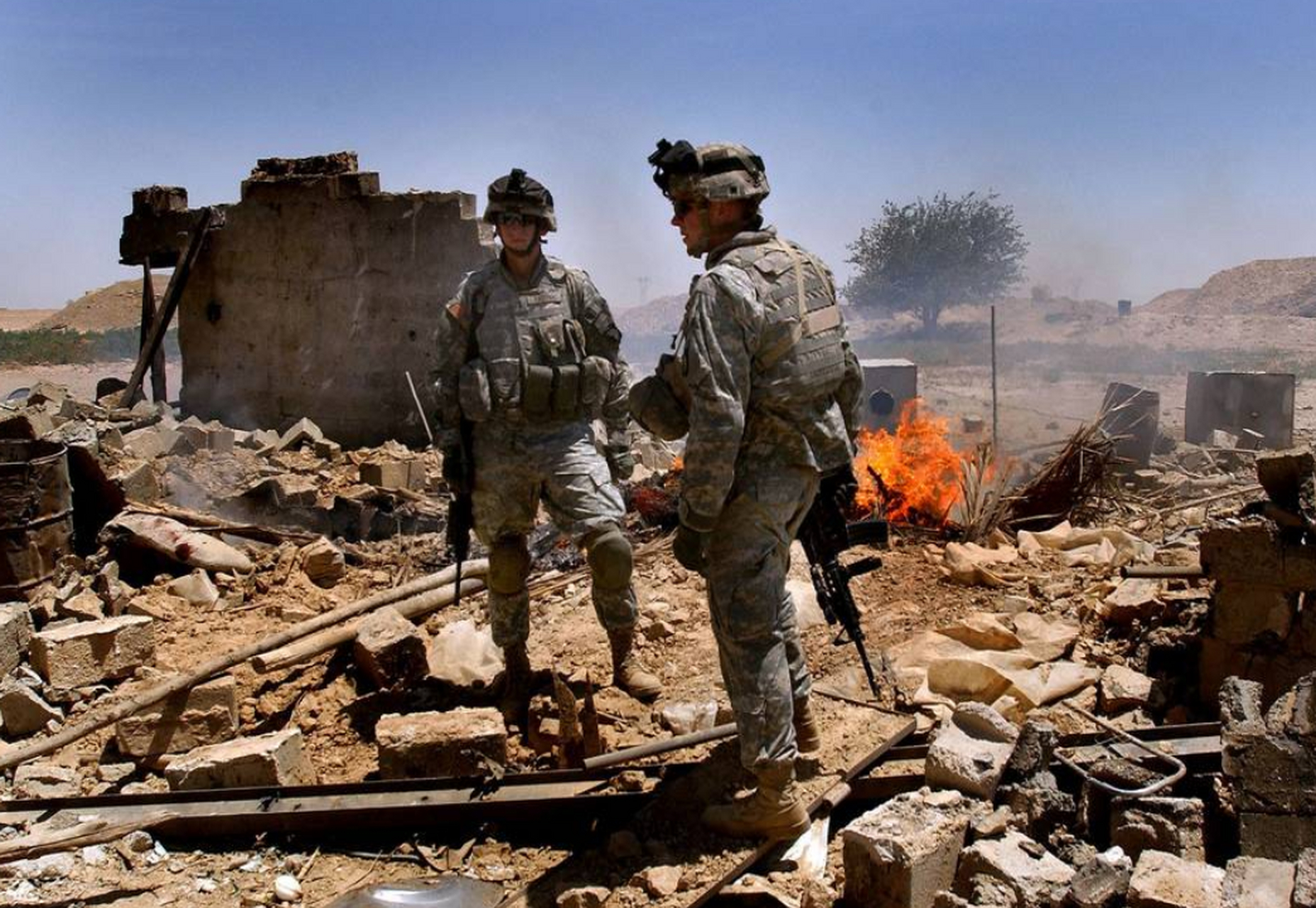 1991年爆发的海湾战争,打醒了全世界,美国只用了短短40多天的时间,就