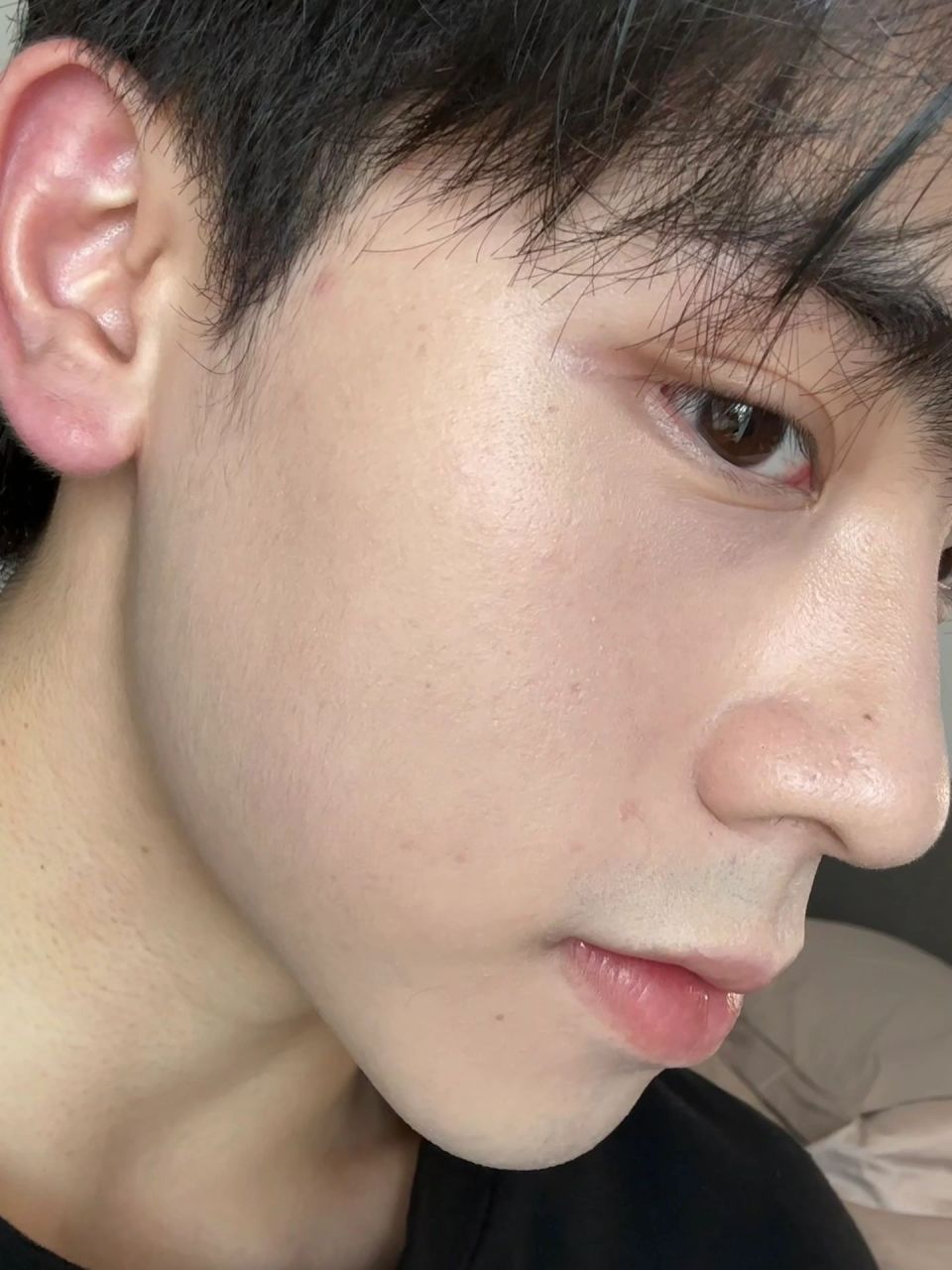 素颜真的没人看 妆后赢麻了 不会化伪素颜妆的男大不是好的美妆博主