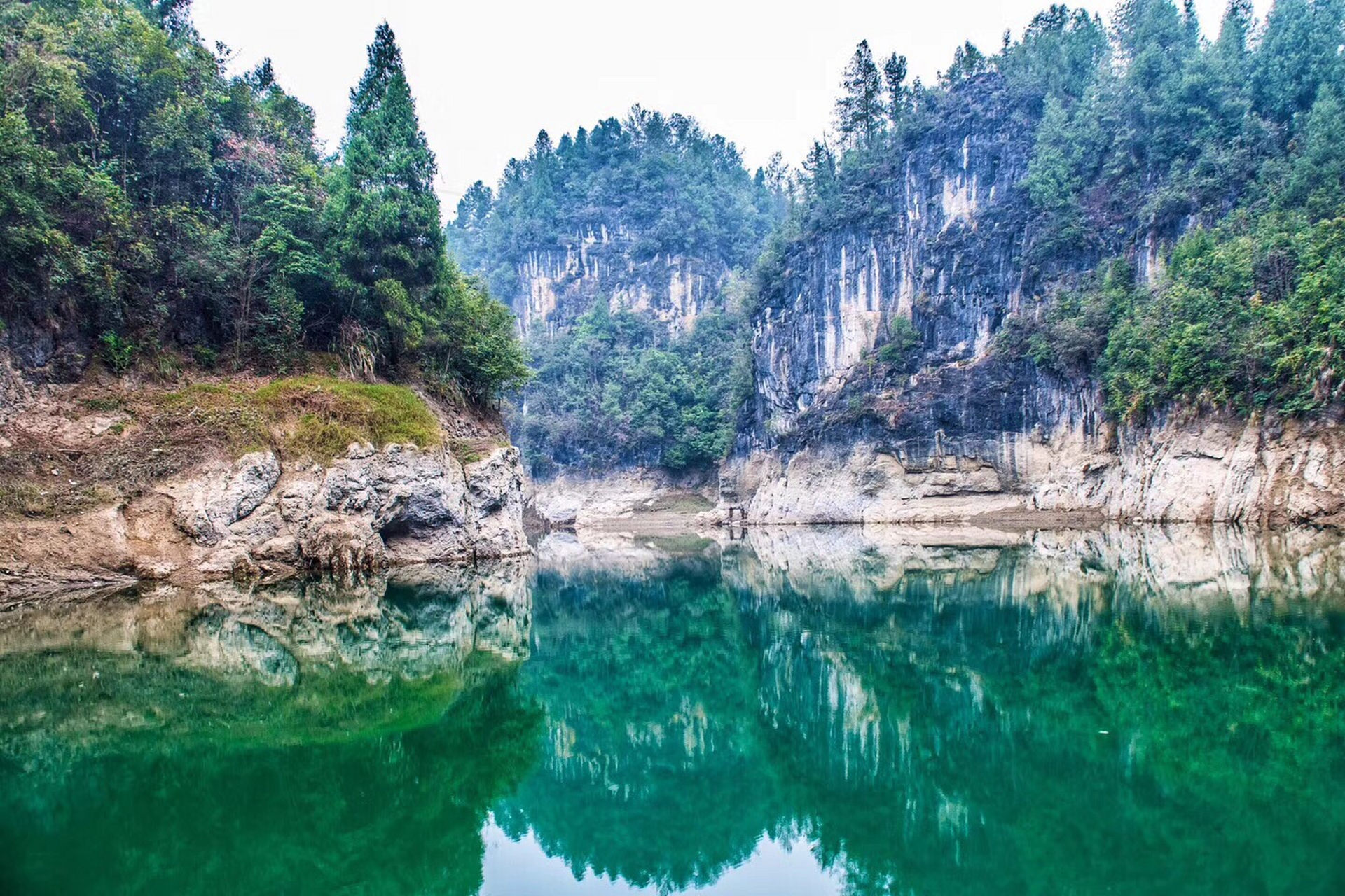 探秘赤水十二背后:穿越油桐溪大地缝  如果你敢于挑战未知,那么赤水