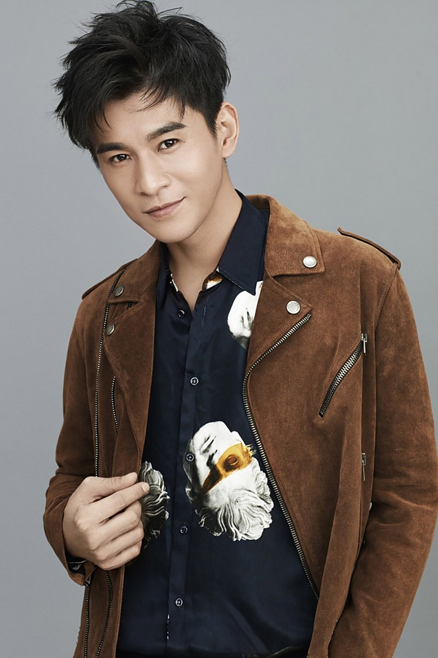 并不是所有人都能get到乔振宇的颜值,但是你不得不承认,他的骨相无论