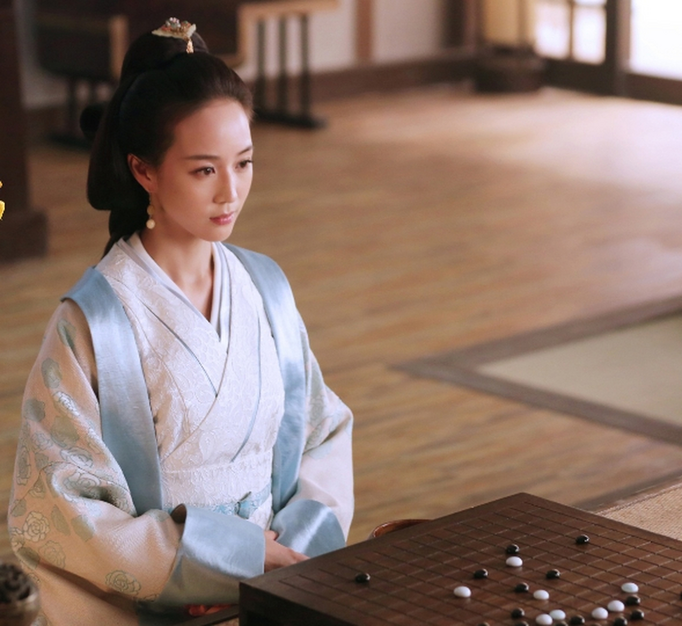 司马懿晚年权倾朝野,非常好色,嫌弃自己年老色衰的发妻张春华,有一天