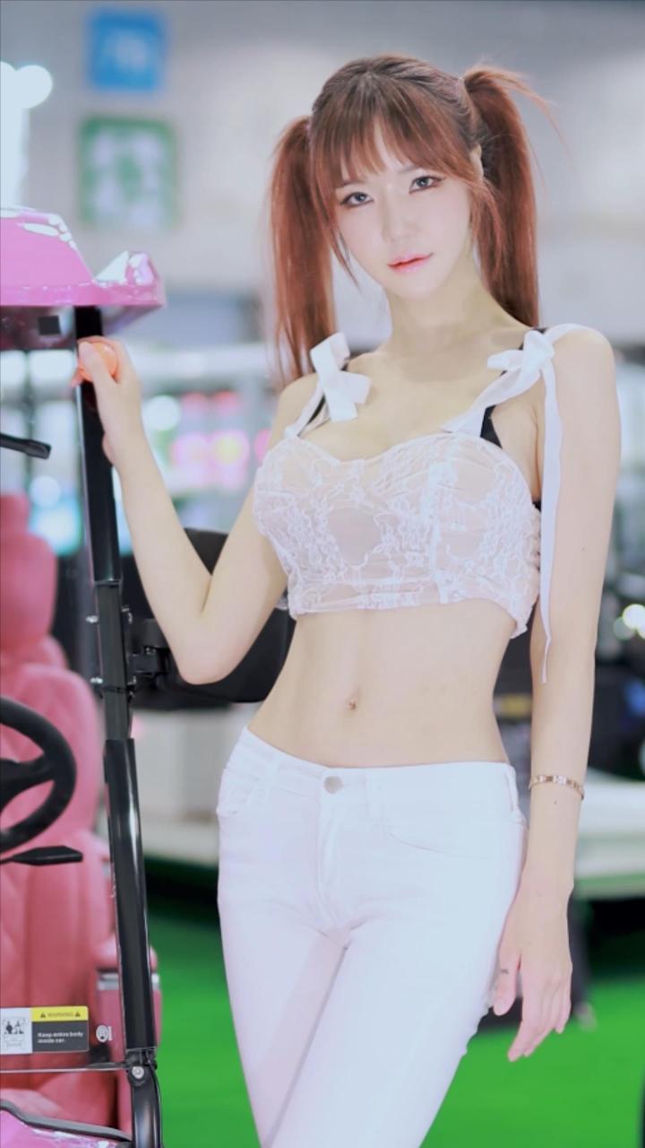 顶级车模闵汉娜,倾国倾城,温婉娴淑