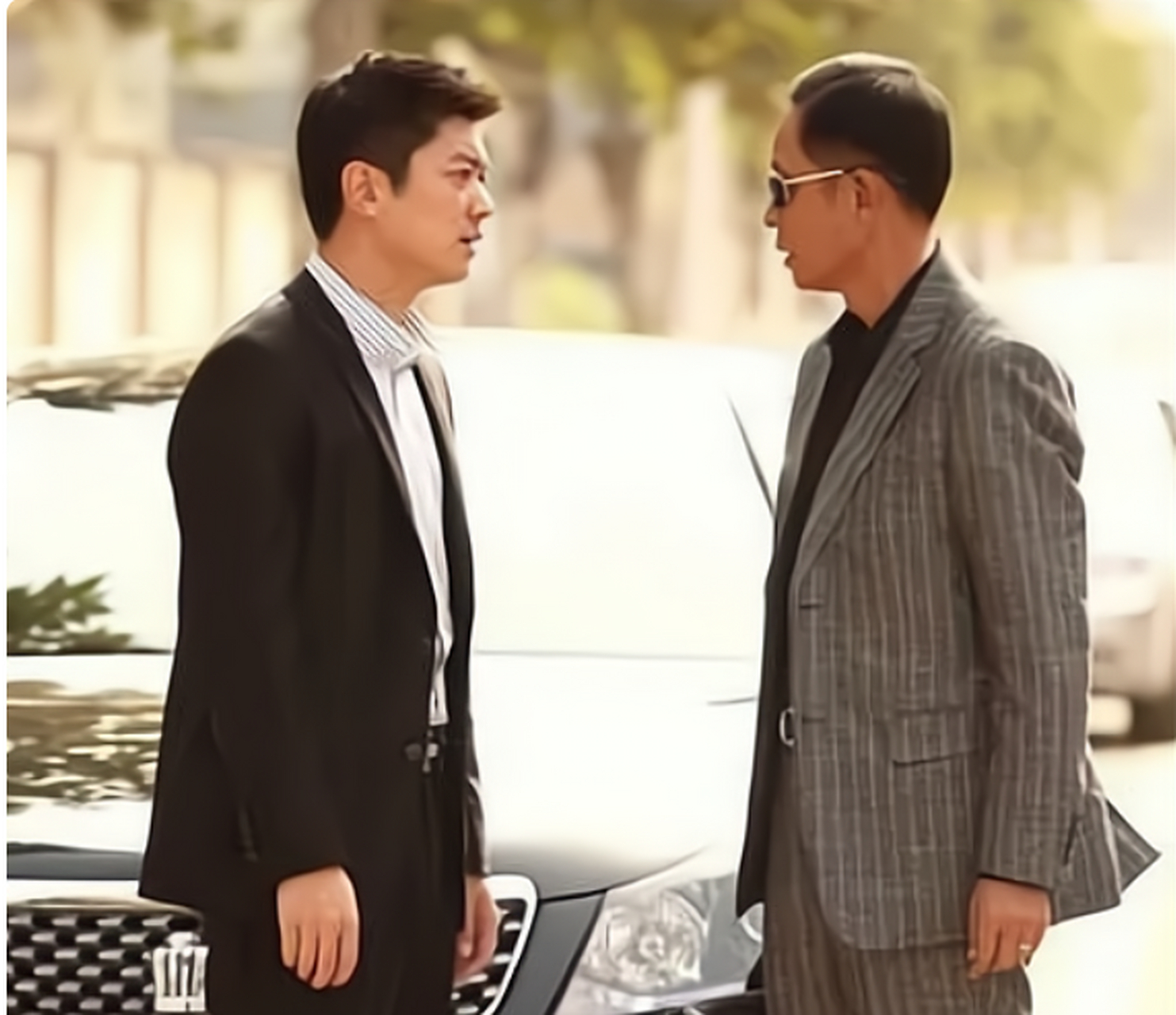 王志文是一名拥有神级演技和上帝般嗓音的演员,身高179也毫无问题.