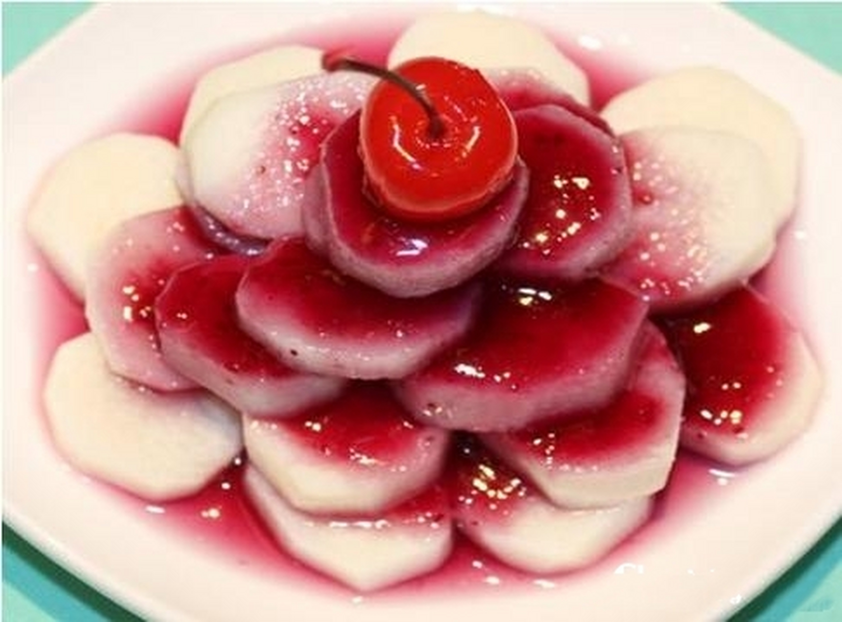 软糯不油腻的蓝莓山药,夏日必备小吃~ 食材: 山药,蓝莓汁 做法: 1