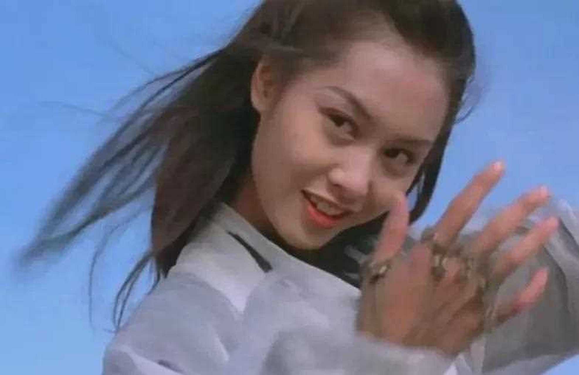 朱茵饰演的紫霞仙子,是世纪90年代电影《大话西游》中的主要角色.