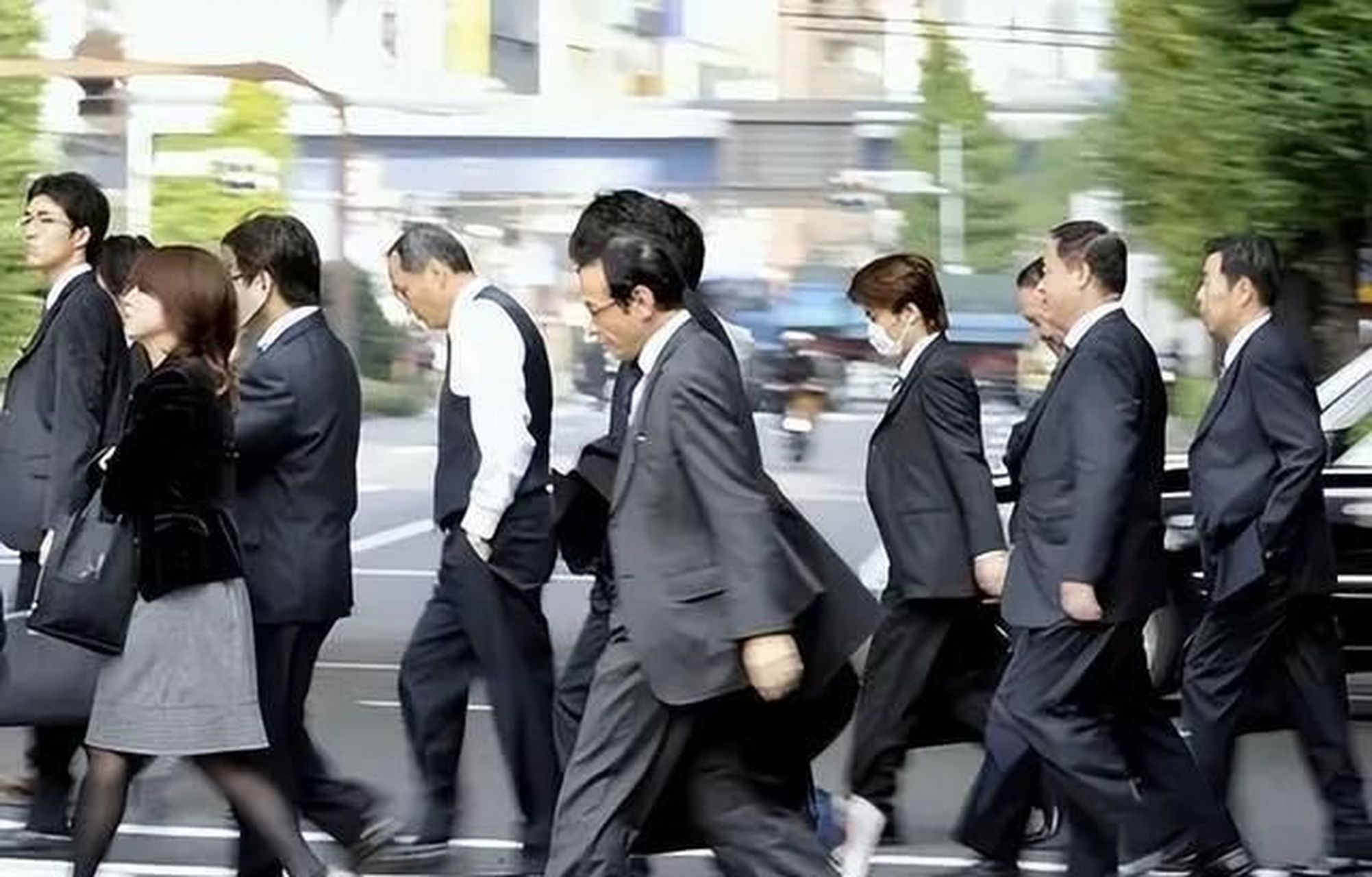 到1994年,日本男性平均身高增至170.9厘米.