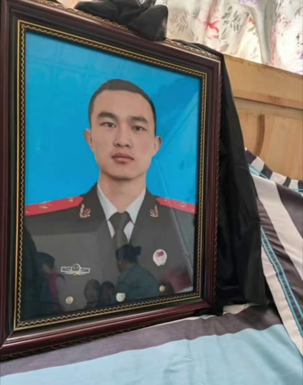 #27岁烈士汪晓龙追记一等功# 海疆卫士,永垂不朽!致敬! 3月24日凌晨,